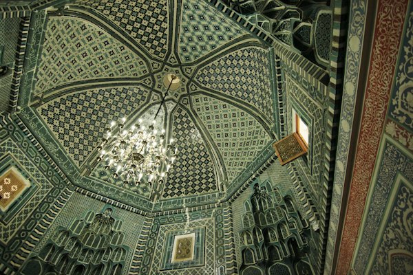 Green and white floral ceiling — Samarkand, Uzbekistan