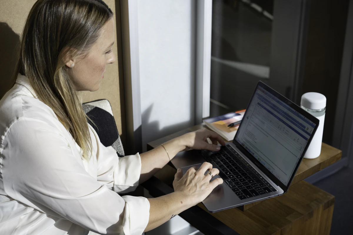 Why Are Real Estate Invoices Late in 2026? (Examples)