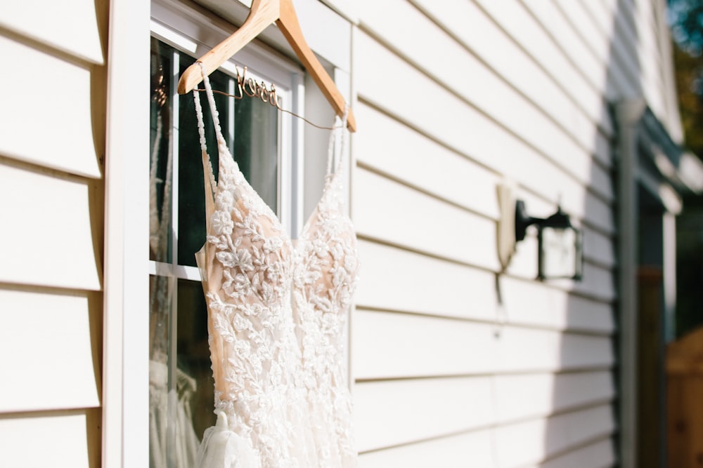 white lace spaghetti strap dress