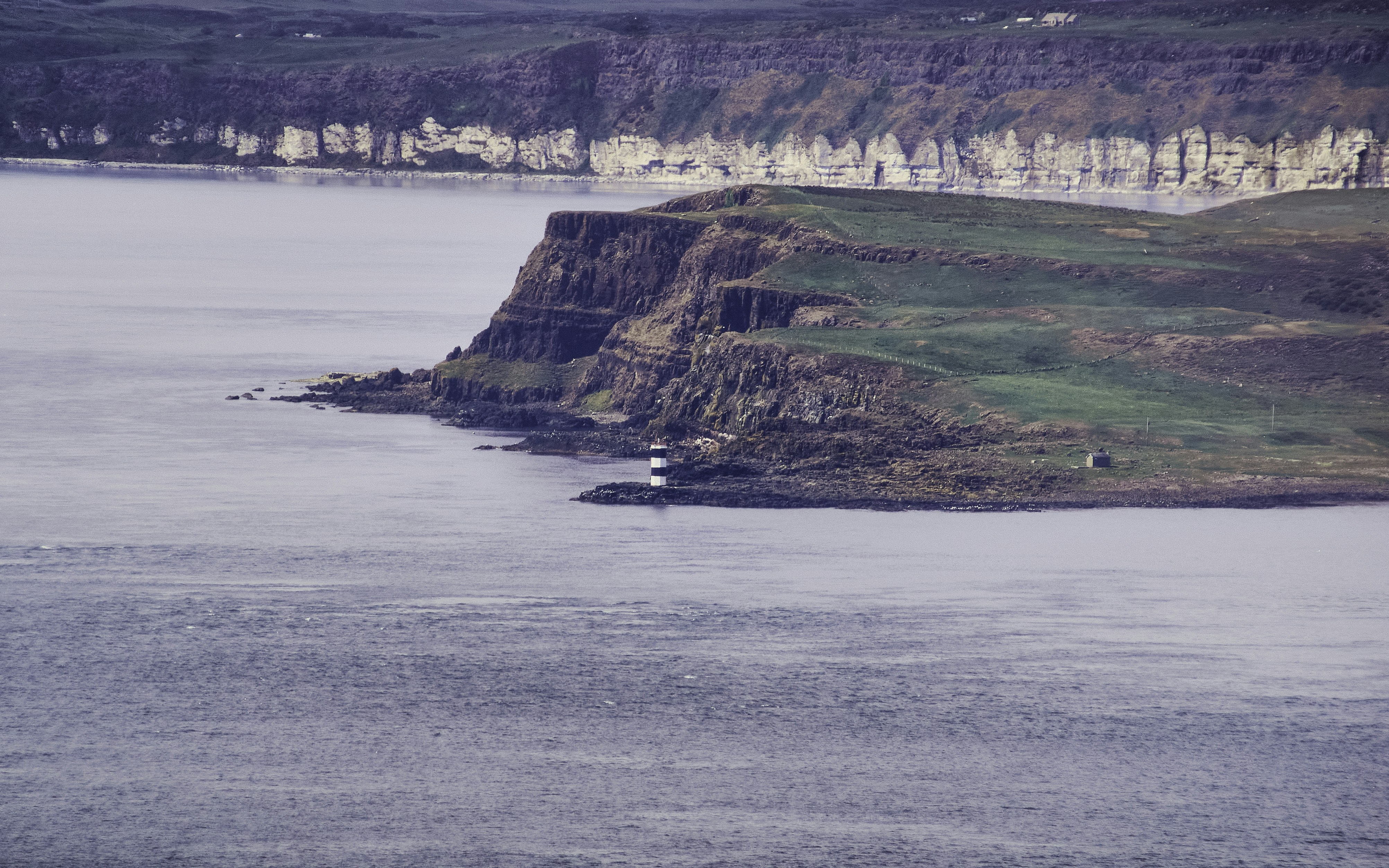 Golf course overlooking the Irish coast