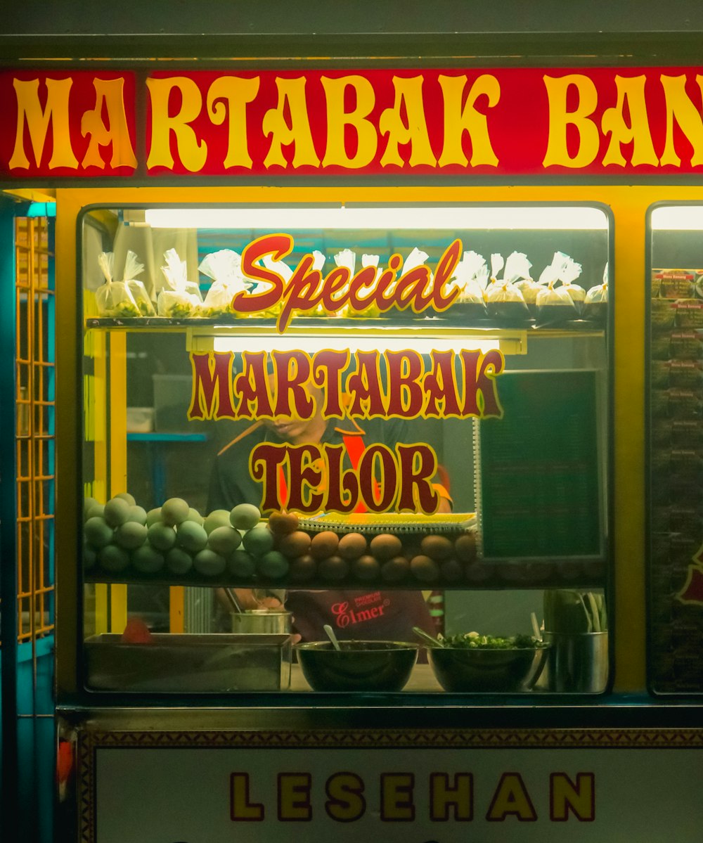 Makanan yang Sedang Populer di Tiktok - Martabak Aroma Medan