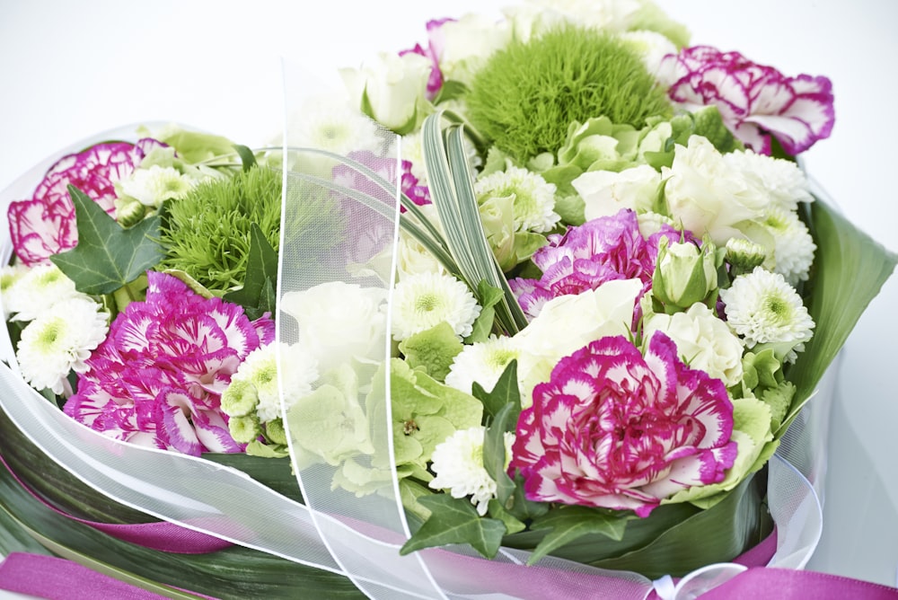 bouquet of pink and white flowers