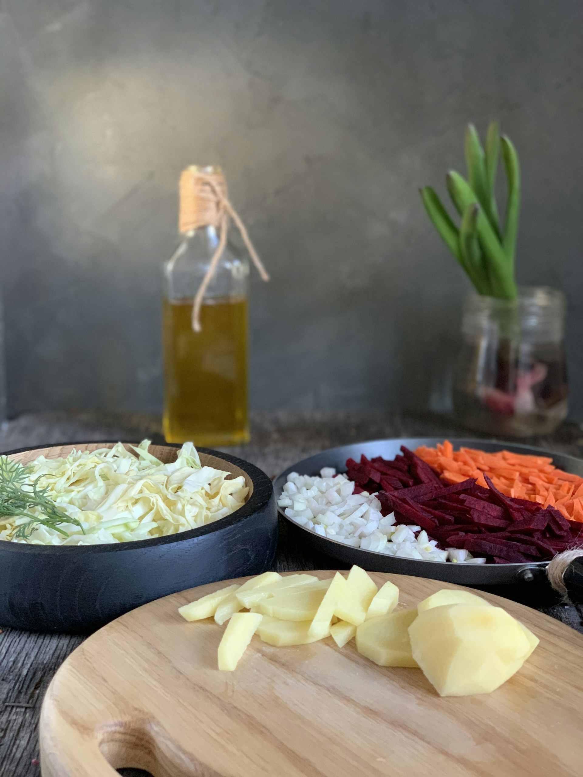 black and white bed linen