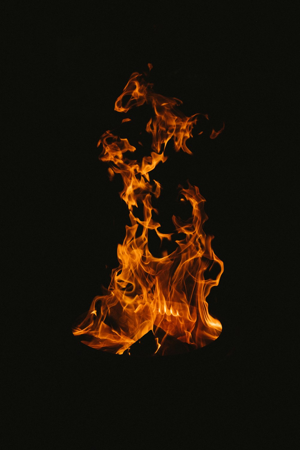 illustration de feu orange et jaune