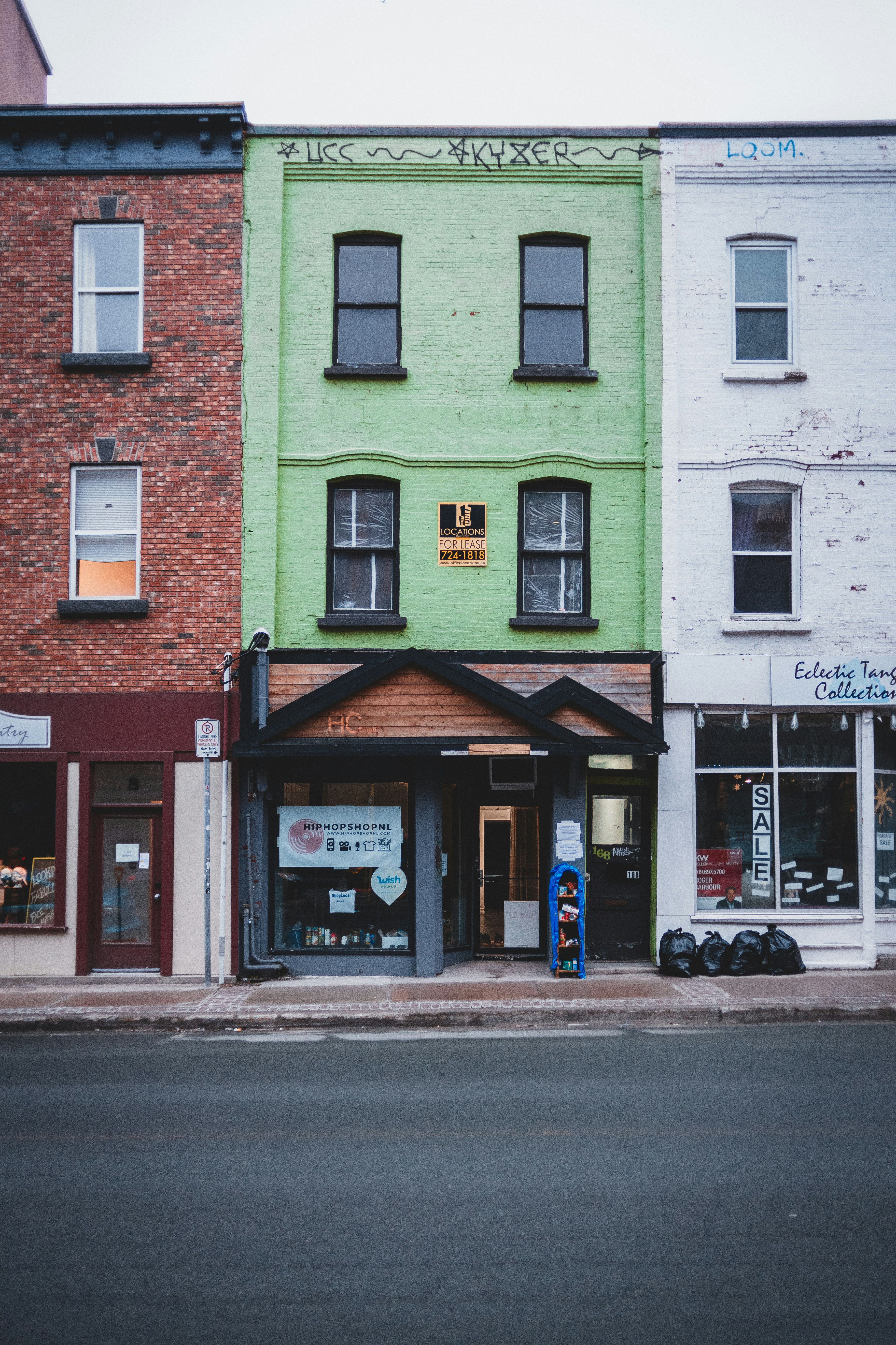 Photo by introspectivedsgn