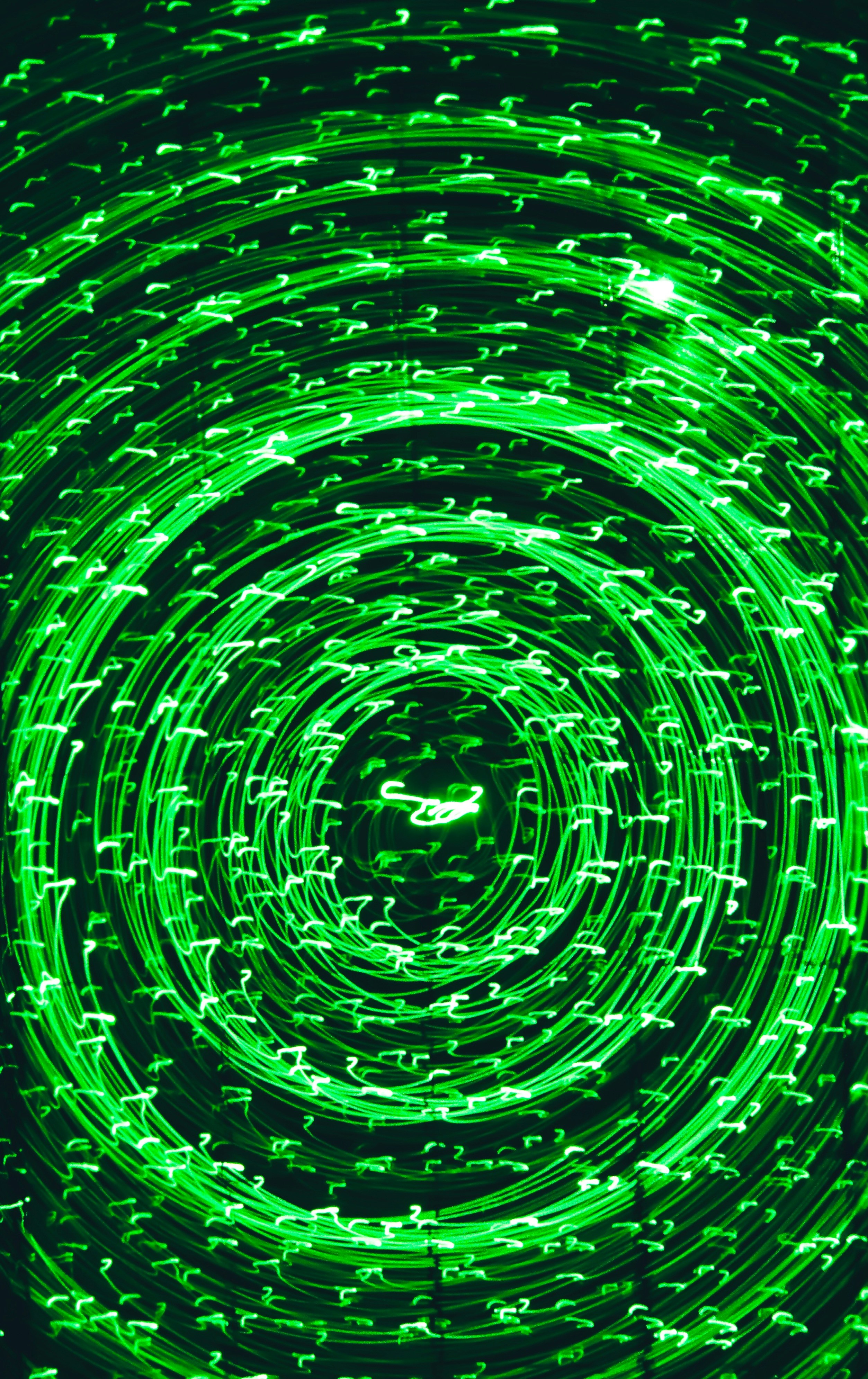 緑と黒の抽象的なイラストの写真 Unsplashで見つける緑の無料写真