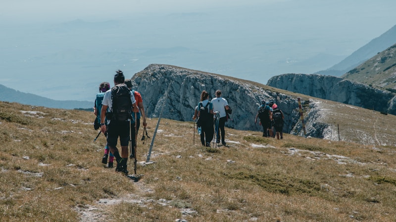 Cómo crear un sitio web de trekking en español con WooCommerce