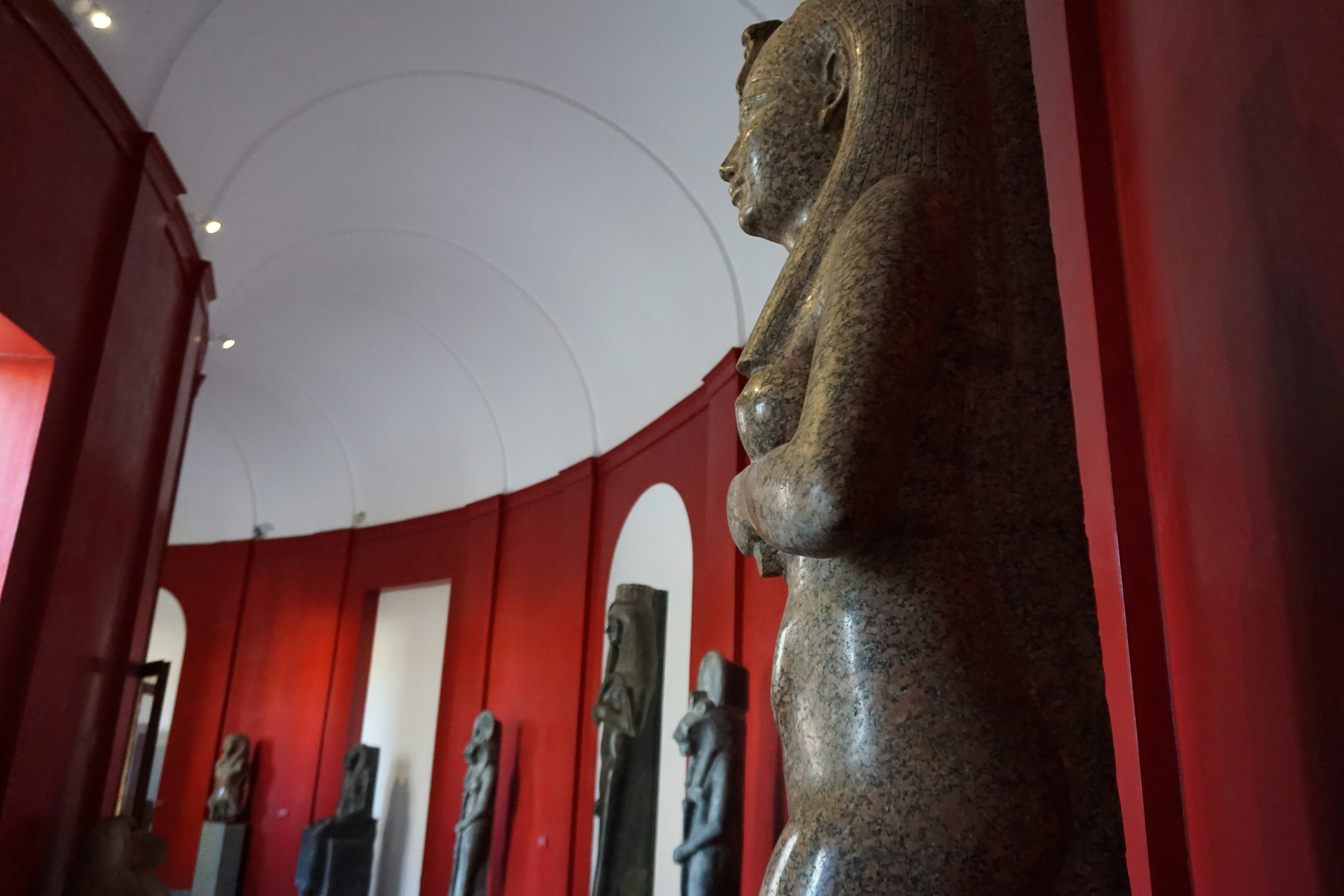 تمثال فني ثلاثي الأبعاد