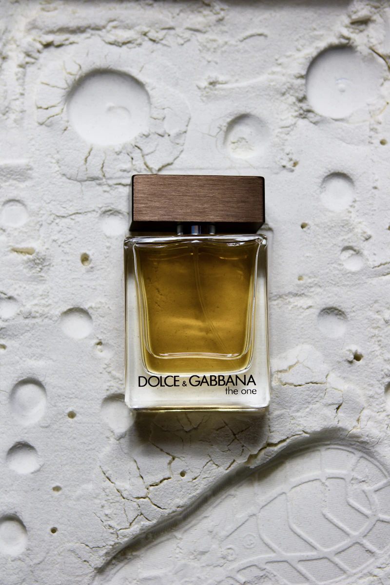 Eleganter Parfumflakon für einen warmen Duft
