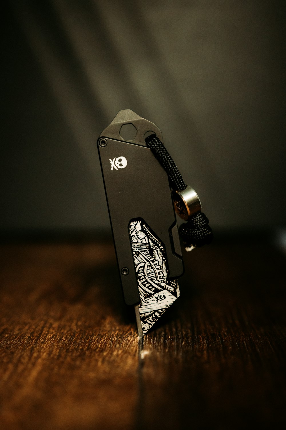 black and silver flip lighter