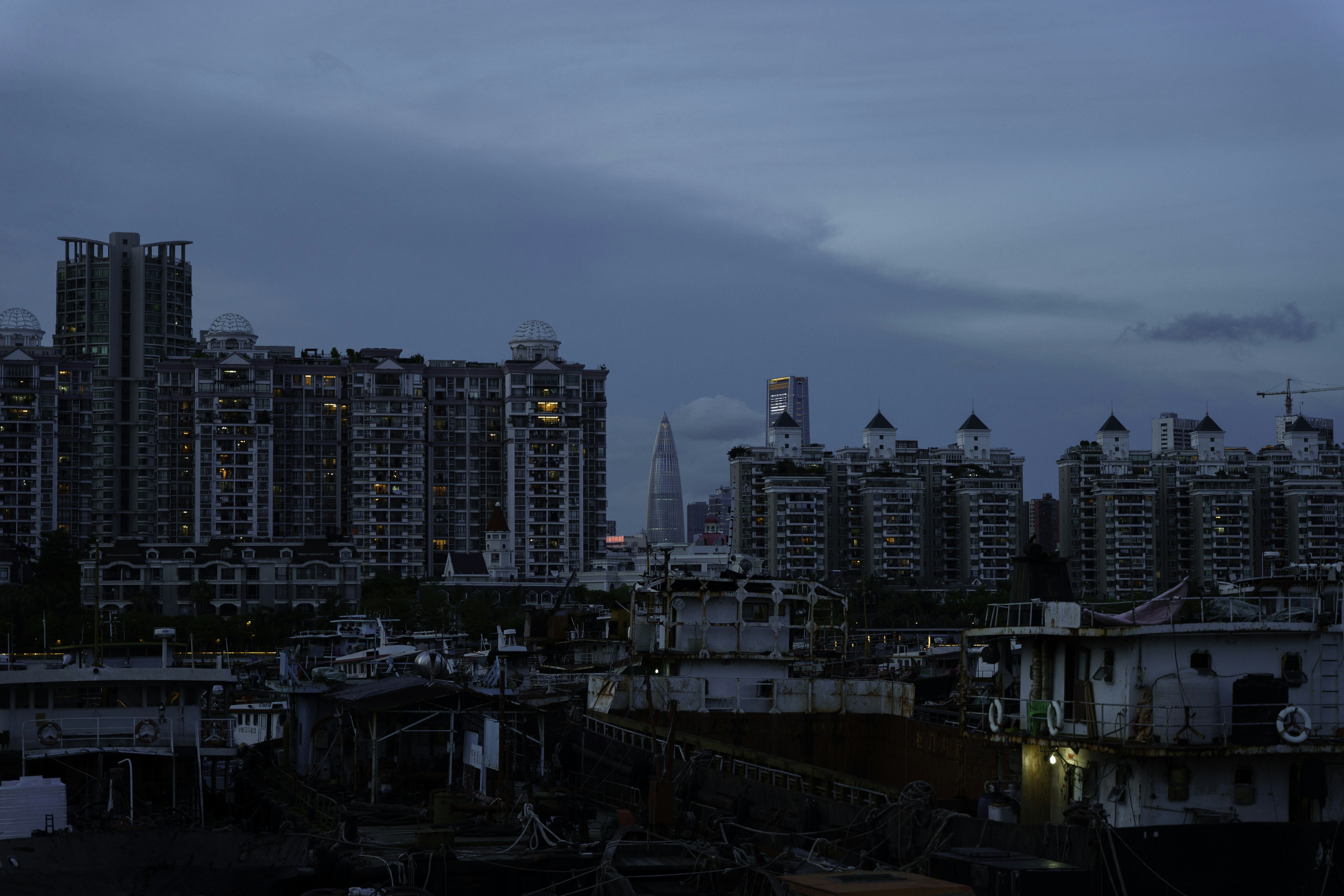 Photo by elieschung