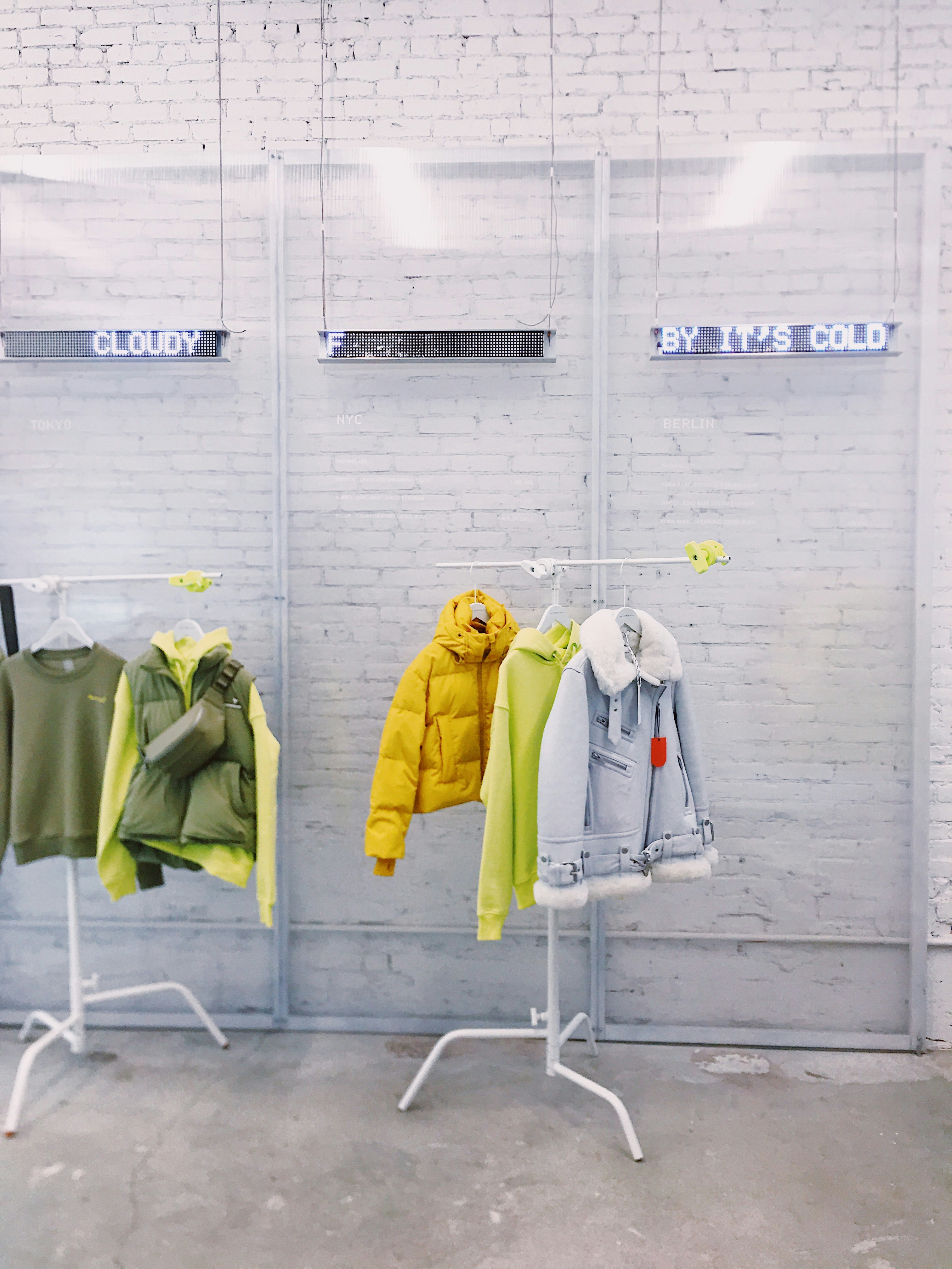 Ski jackets from top brands with fitting variations