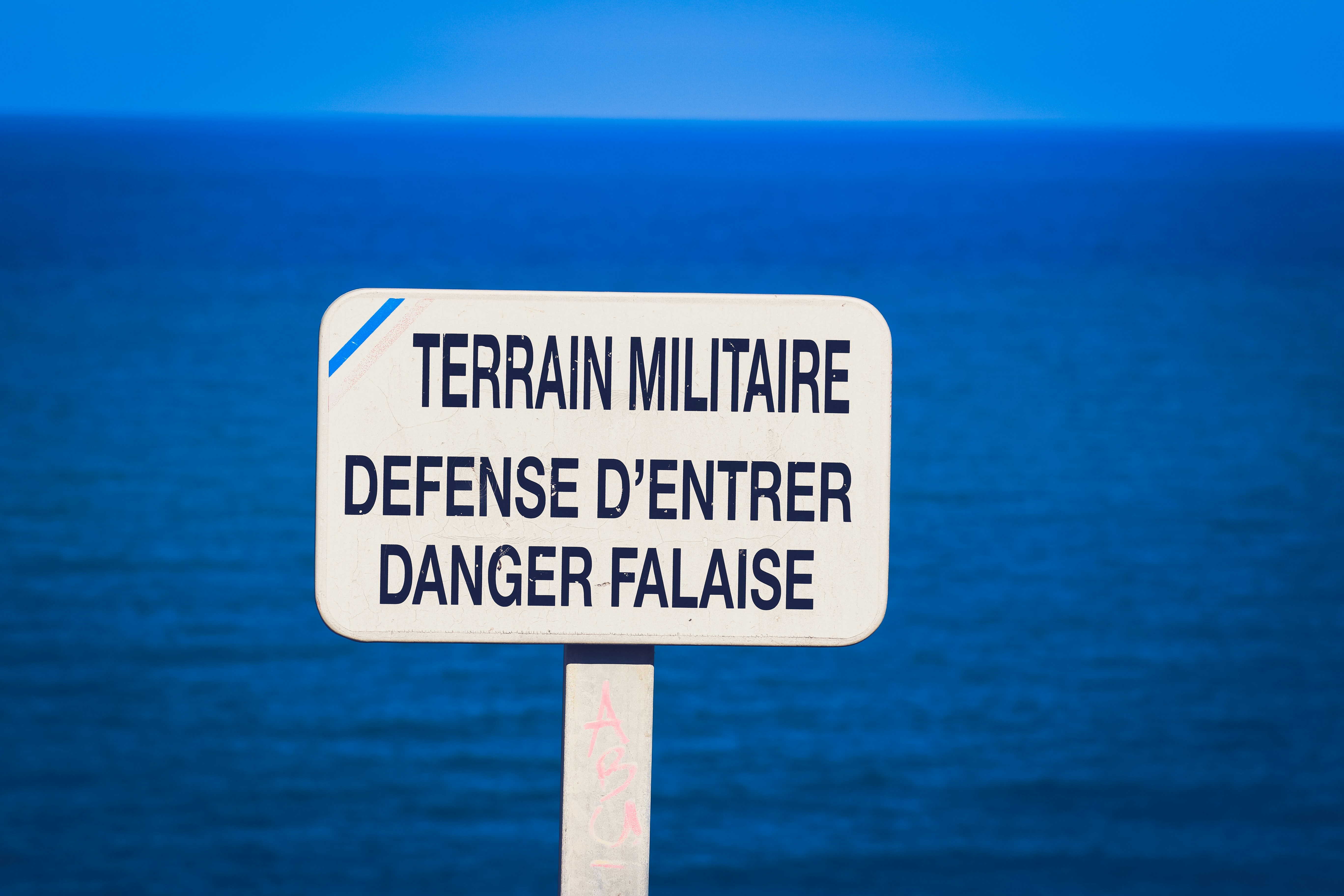 military base security, wallpaper, Drone dalam Perlindungan Pangkalan Militer 5