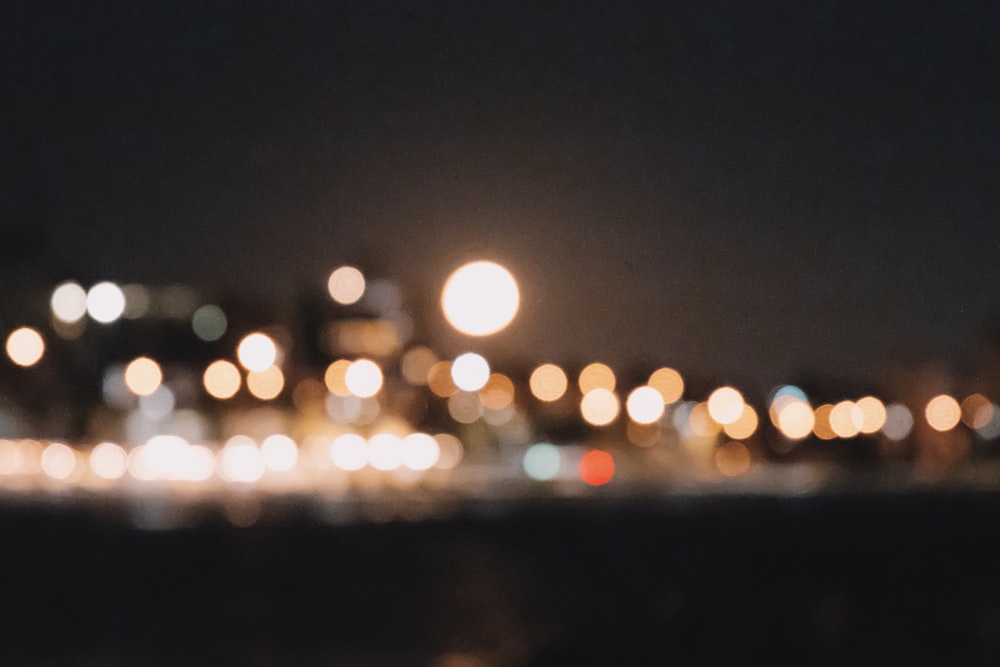 Lichter der Stadt bei Nacht