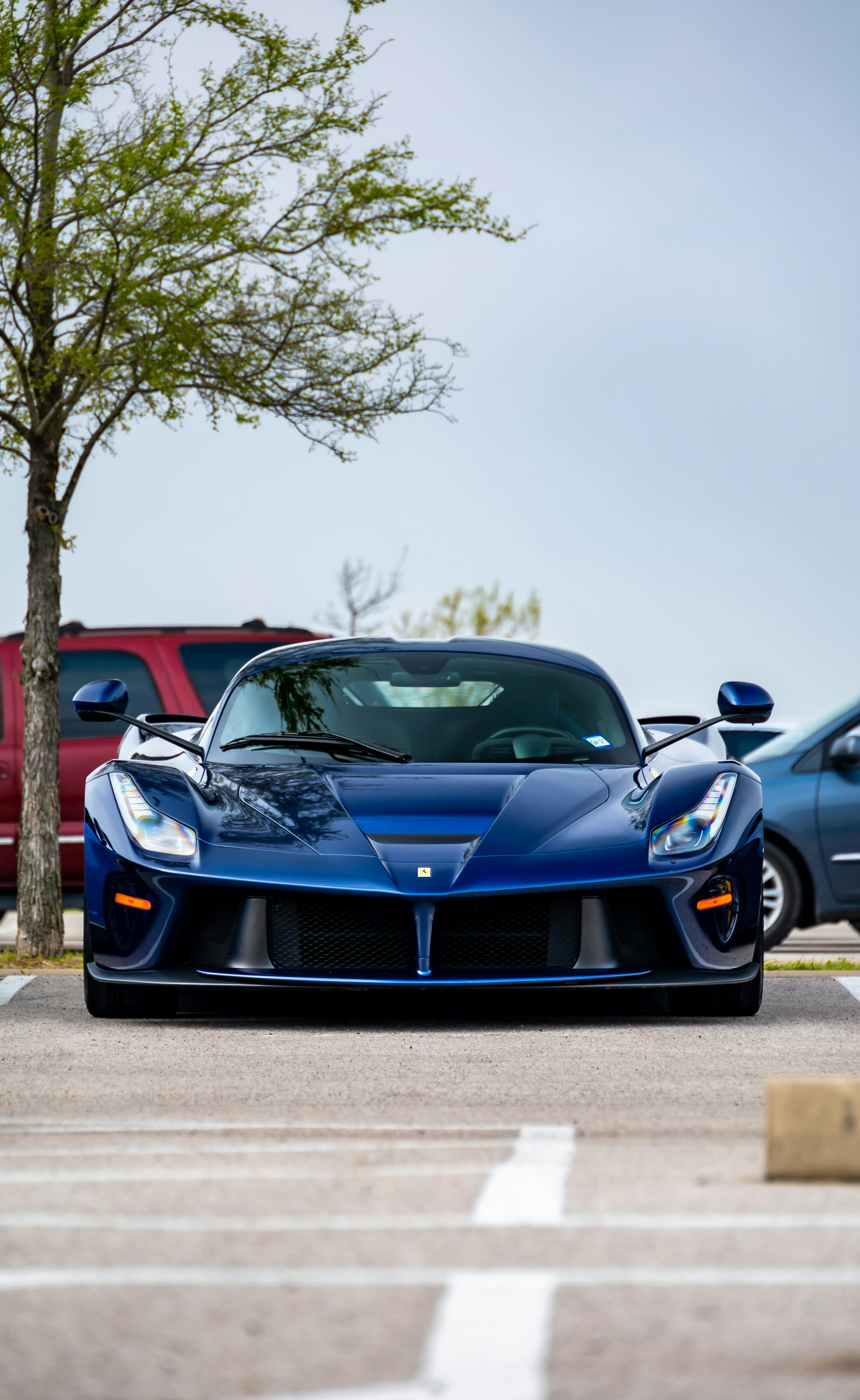Ferrari Laferrari Pictures | Download Free Images on Unsplash, image size:3000x4884