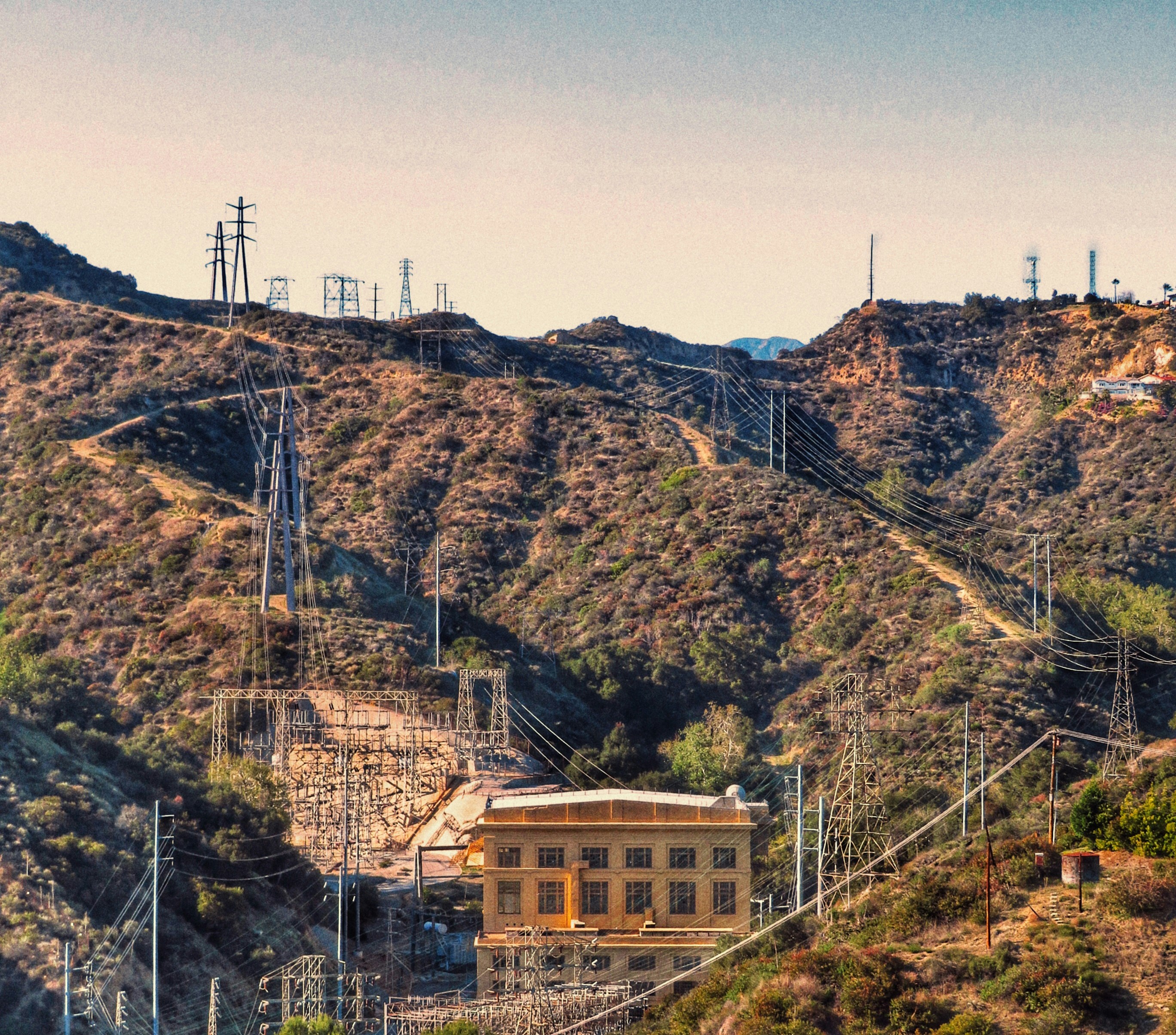 What Happens If the Gate Swings Open - California earthquake gate San Andreas