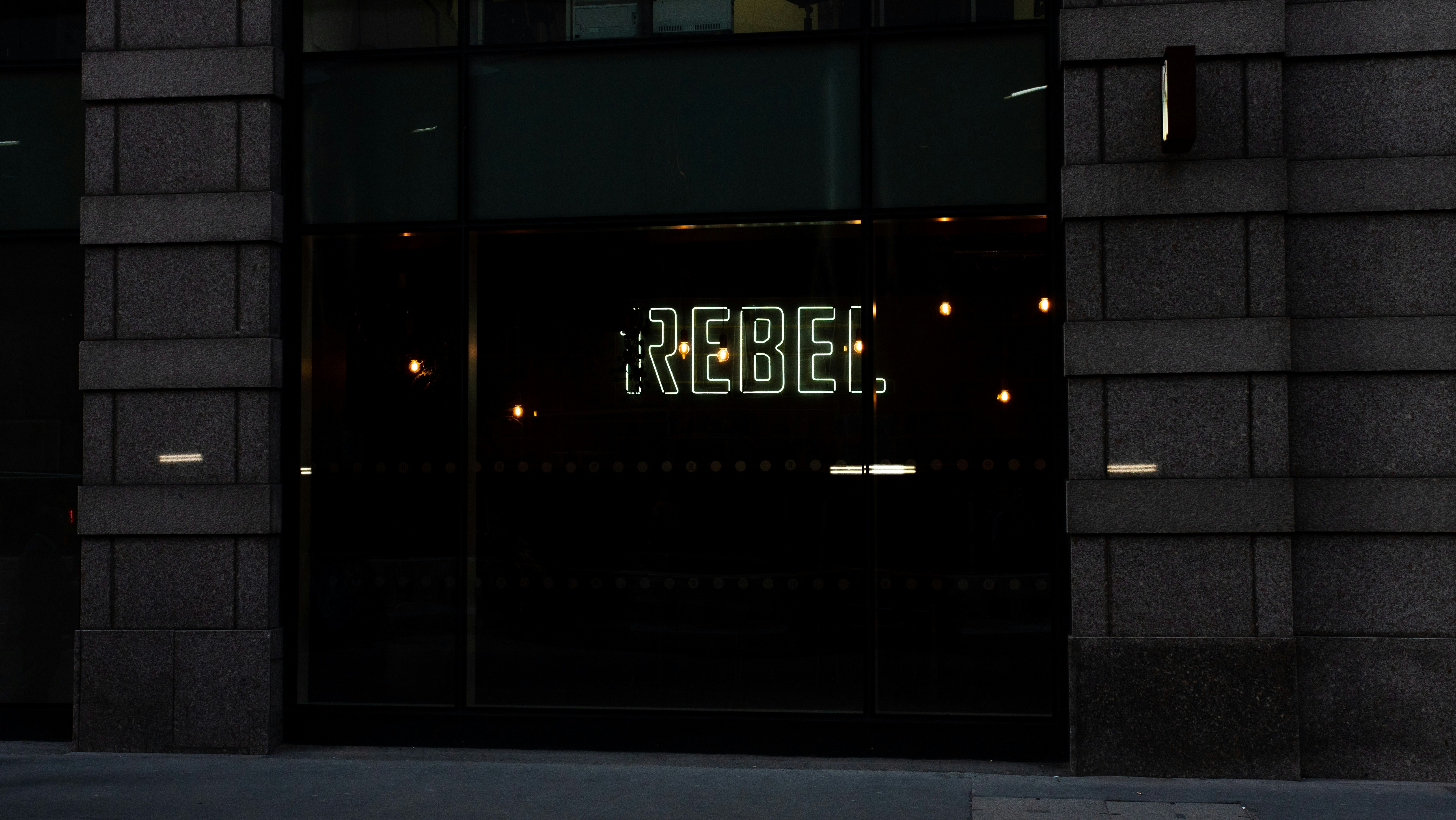 a building with a sign that says regibe on it