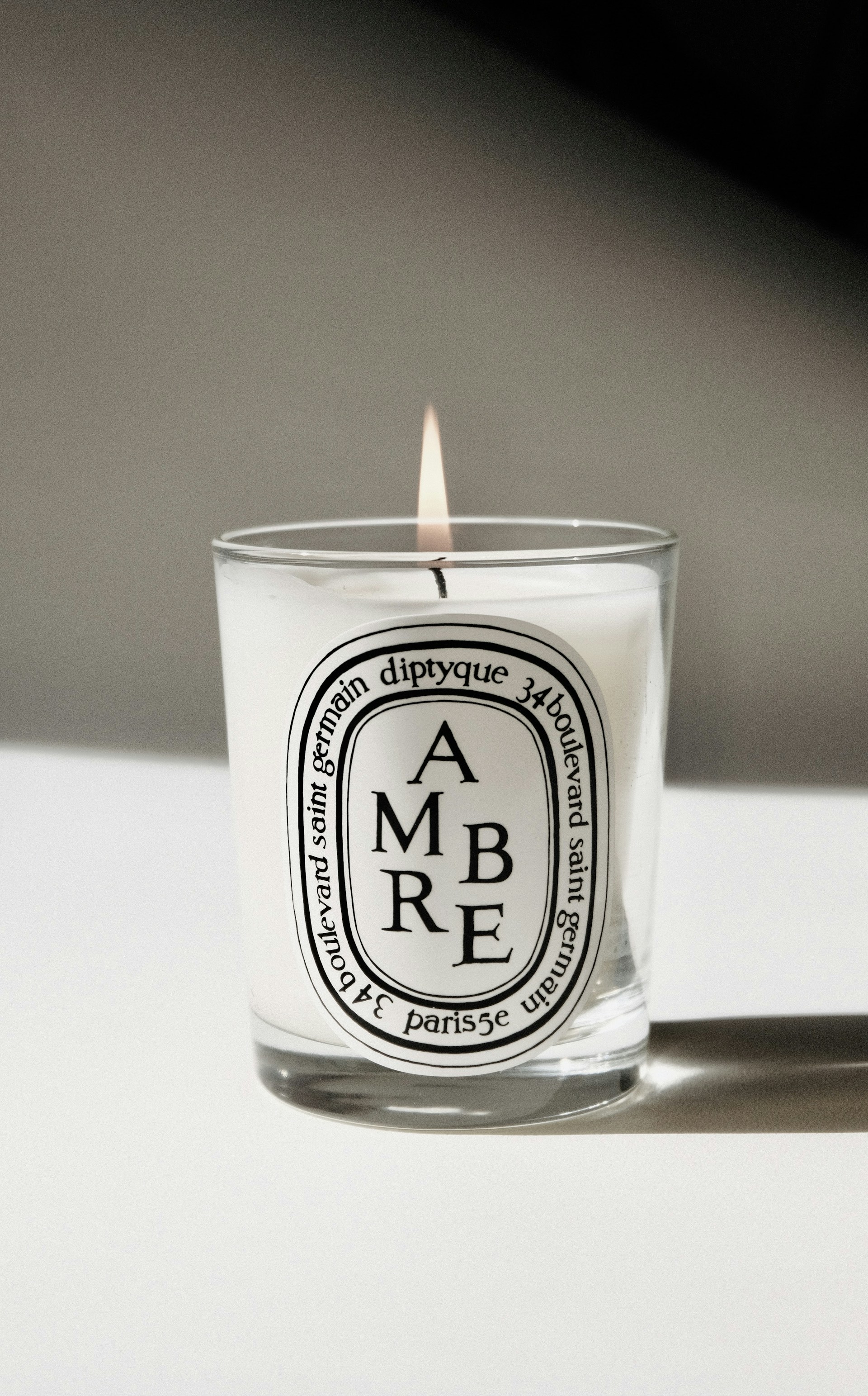 gray computer monitor