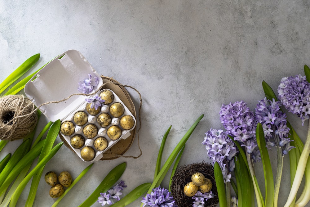 white and purple flowers beside white and purple flowers