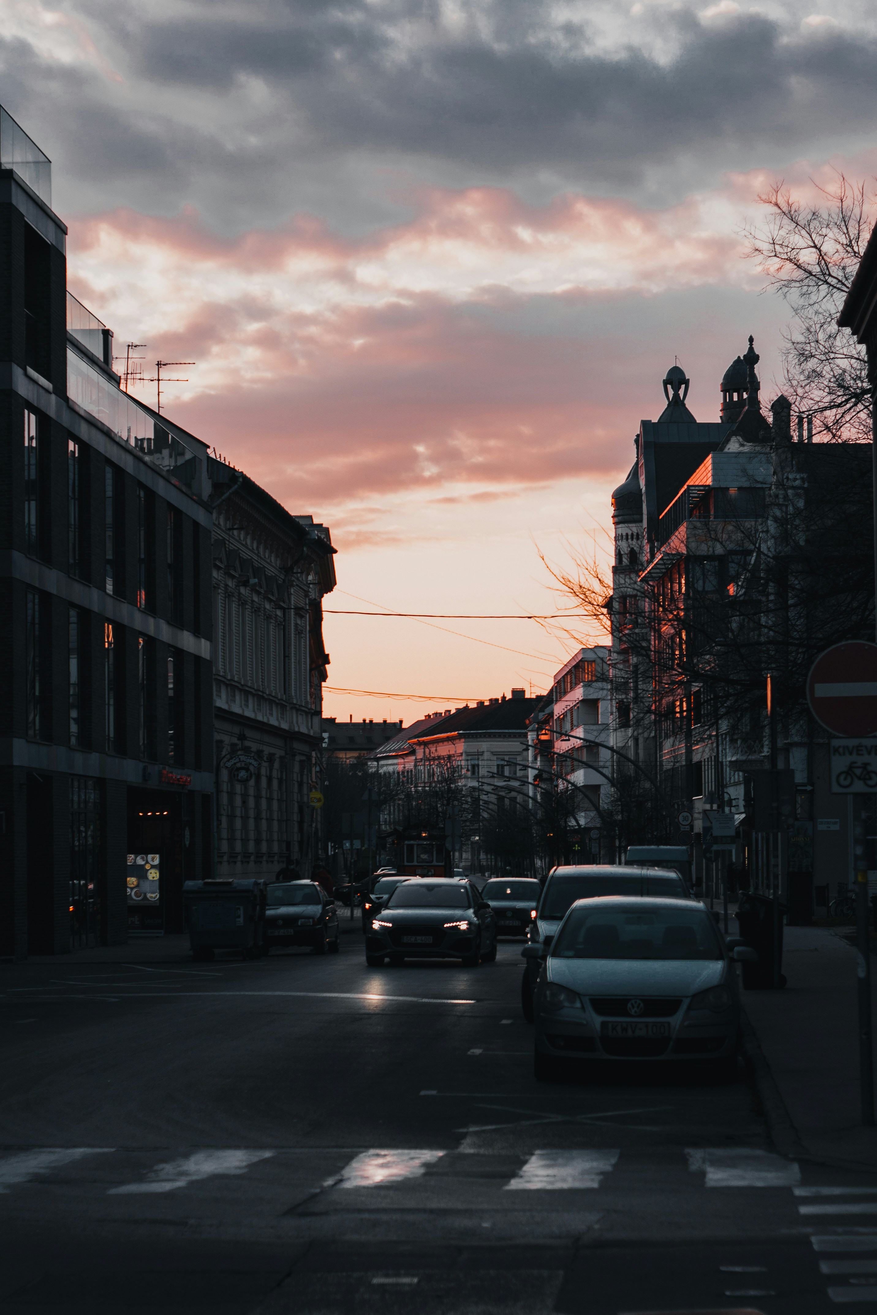 Photo by szabolcsantal