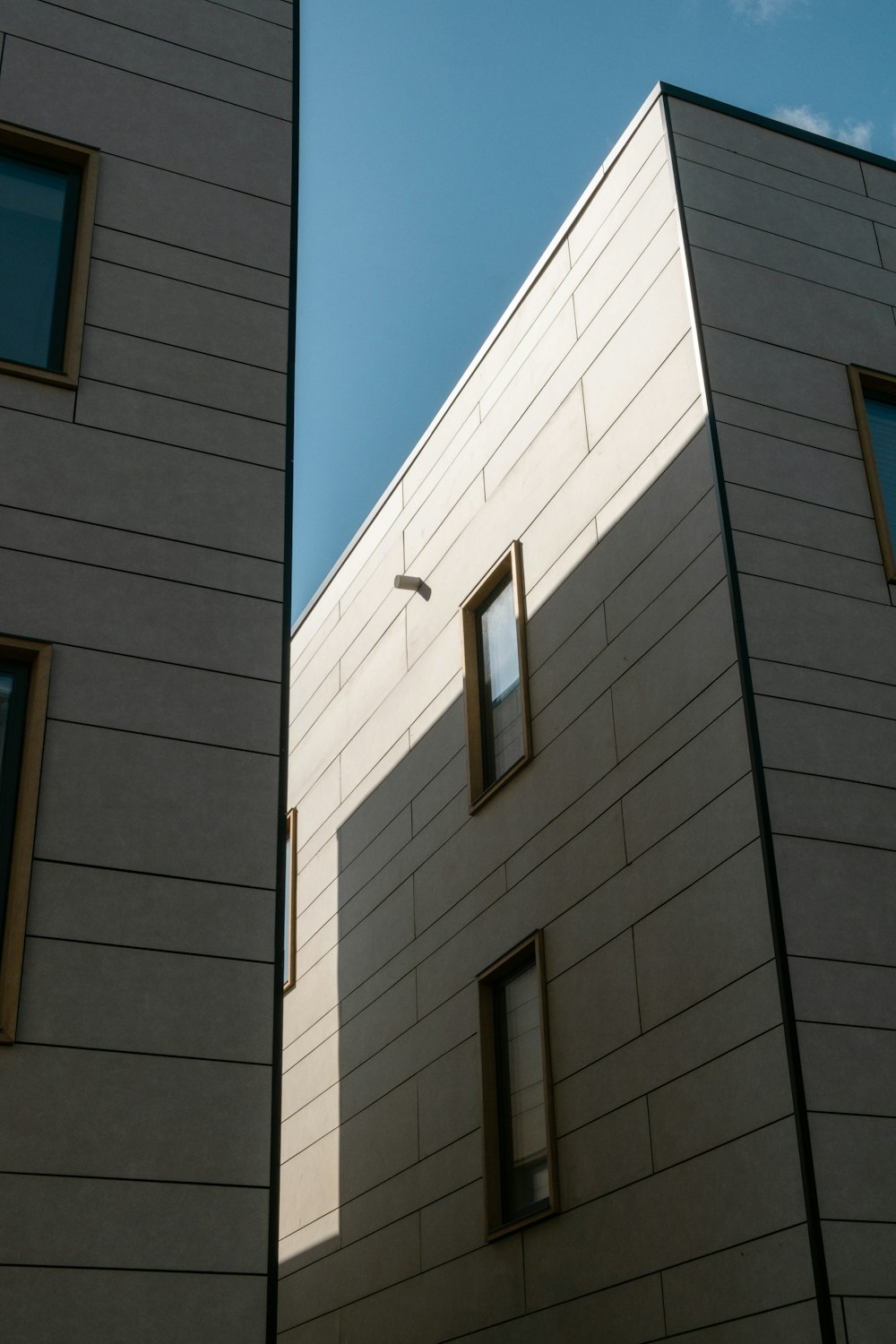 brown concrete building during daytime