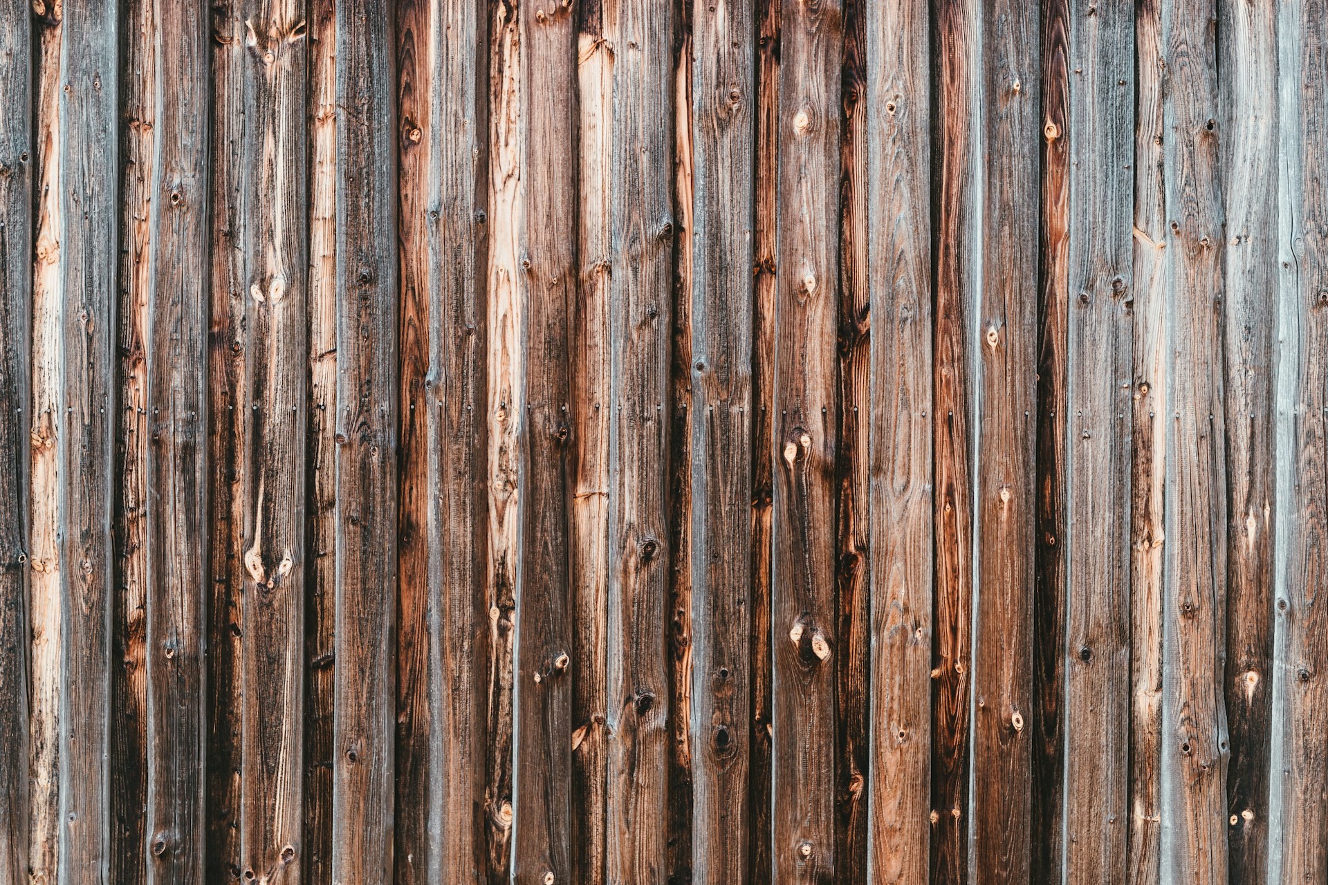 brown and gray wooden fence