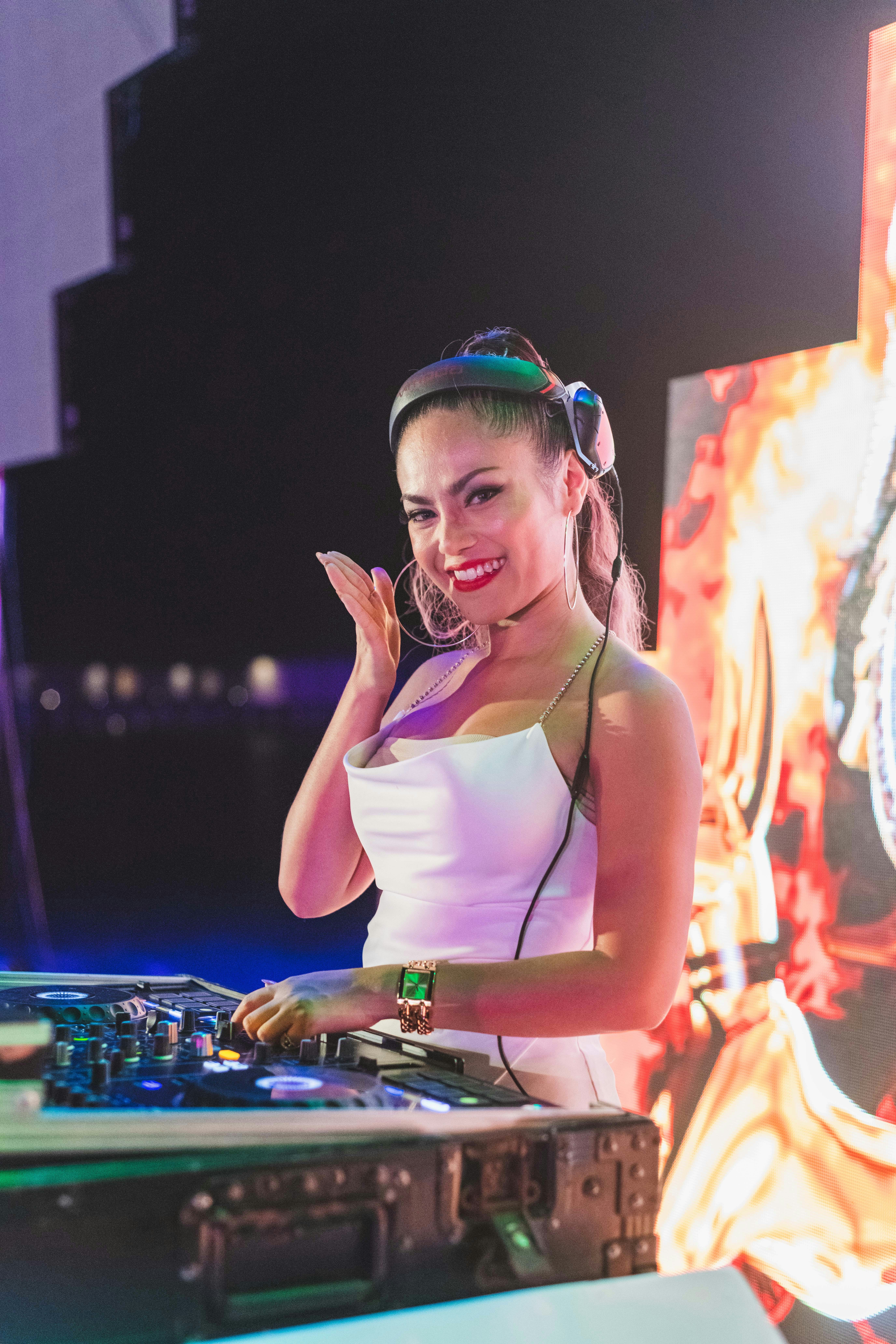 Best DJ Mixers to Buy in 2026 – Top Picks & Deals