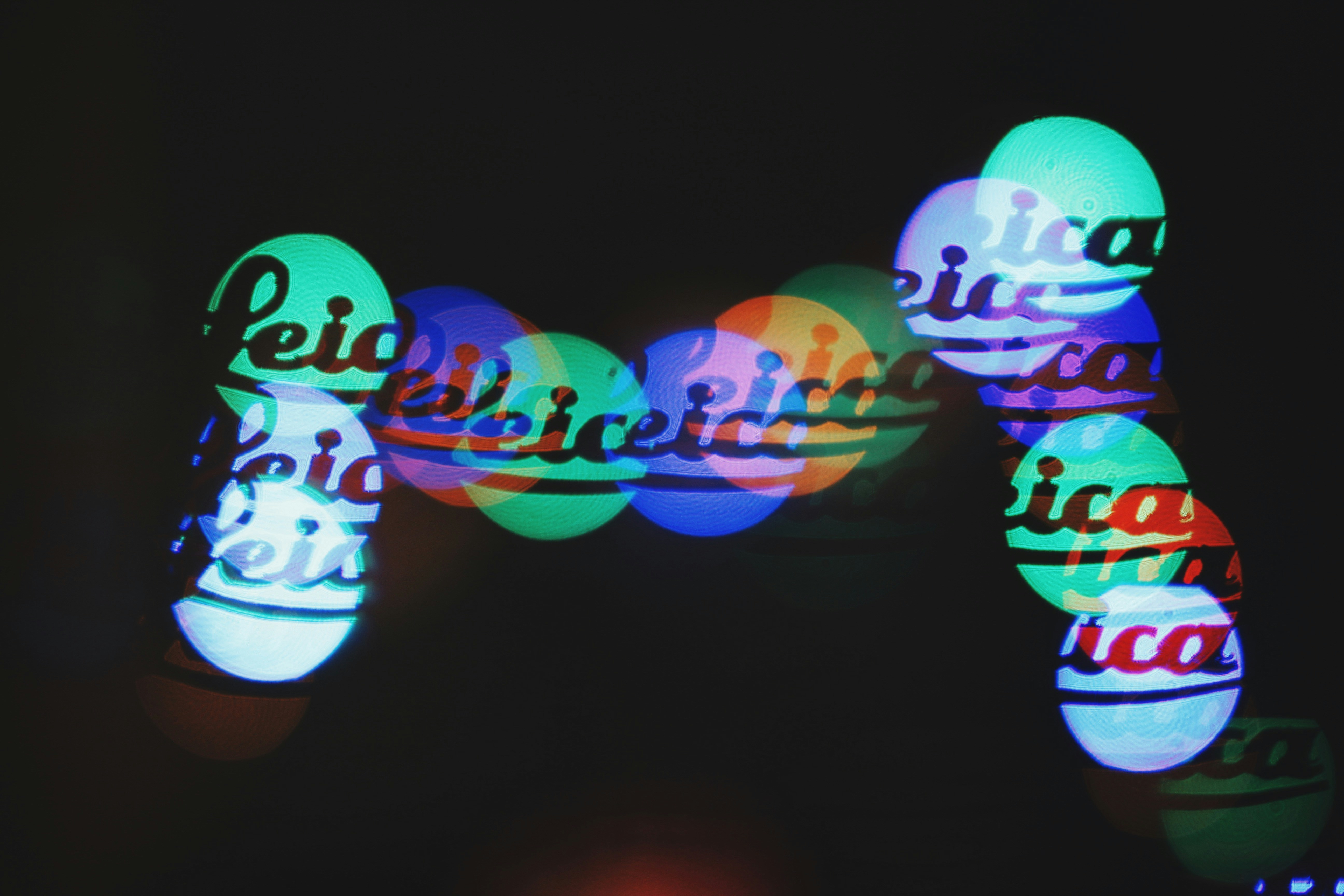 photo-1617511322059-a07d9d06583f?ixid=M3wxMjA3fDB8MXxzZWFyY2h8MTZ8fG5lb25pdGEubHYlMjAtJTIwbnNsLTUwMCUyMGxlZCUyMHNwb3RsaWdodCUyMHNlcmllc3xlbnwwfHx8fDE3NTIxNTg3NDV8MA\u0026ixlib=rb-4.1.0