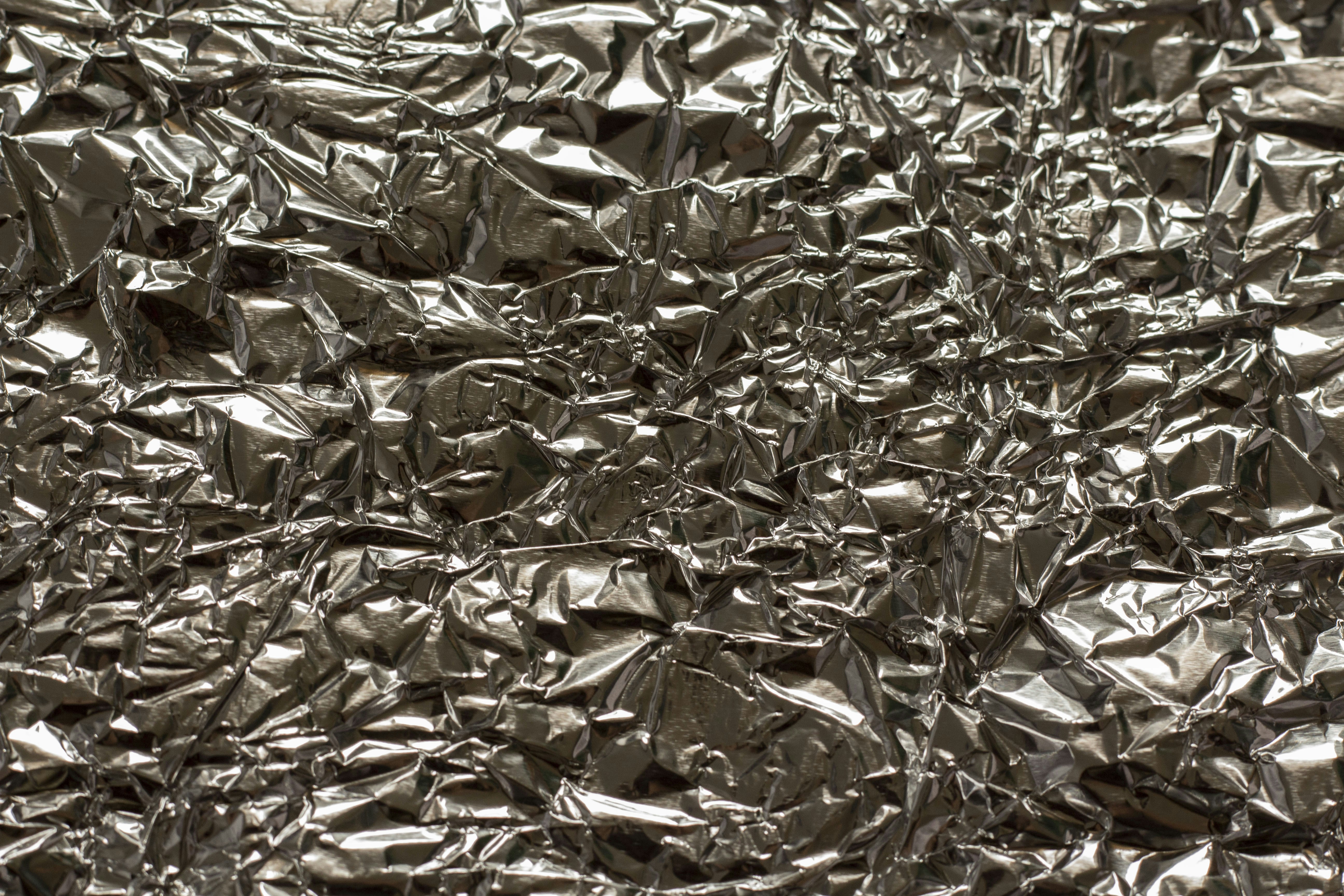3. Aluminum Foil: Crinkly Cat Kryptonite (image credits: unsplash)