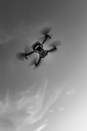 gray and white 3 light ceiling lamp