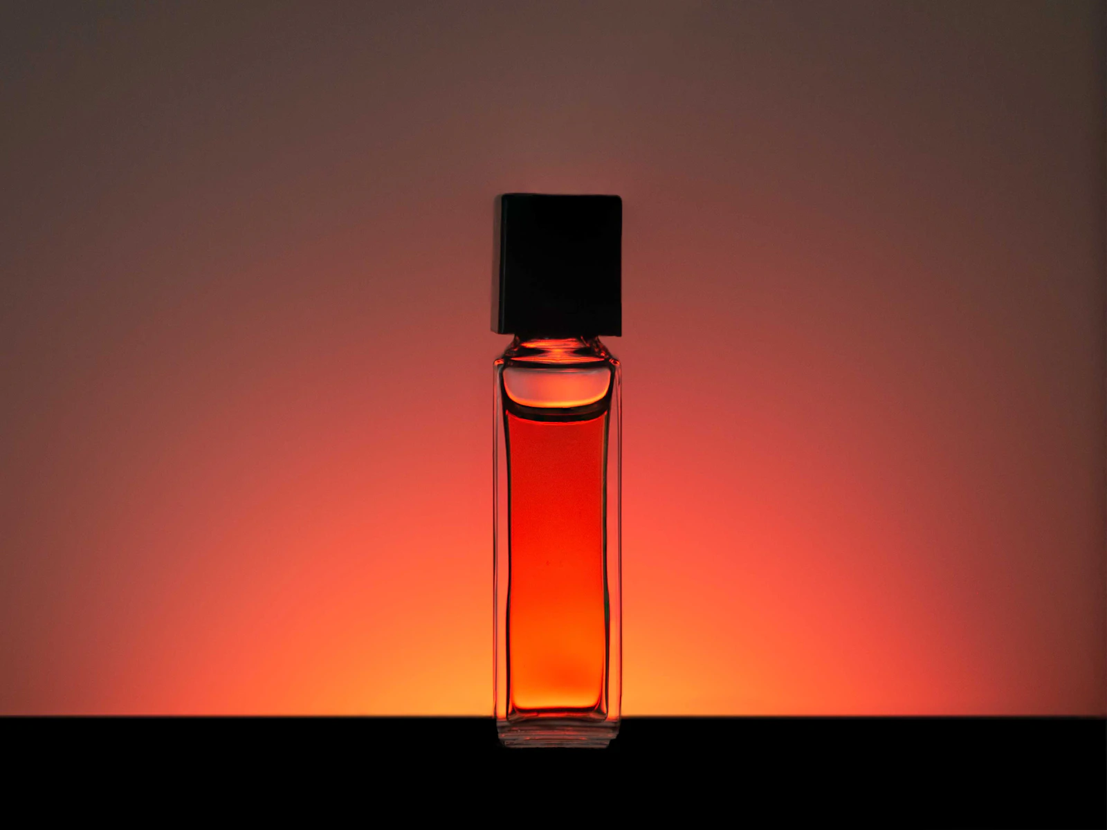 Eau de Parfum vs Eau de Toilette — chọn nồng độ nào?
