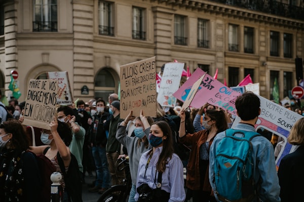 En ville, le double défi du changement climatique : combattre et s'adapter