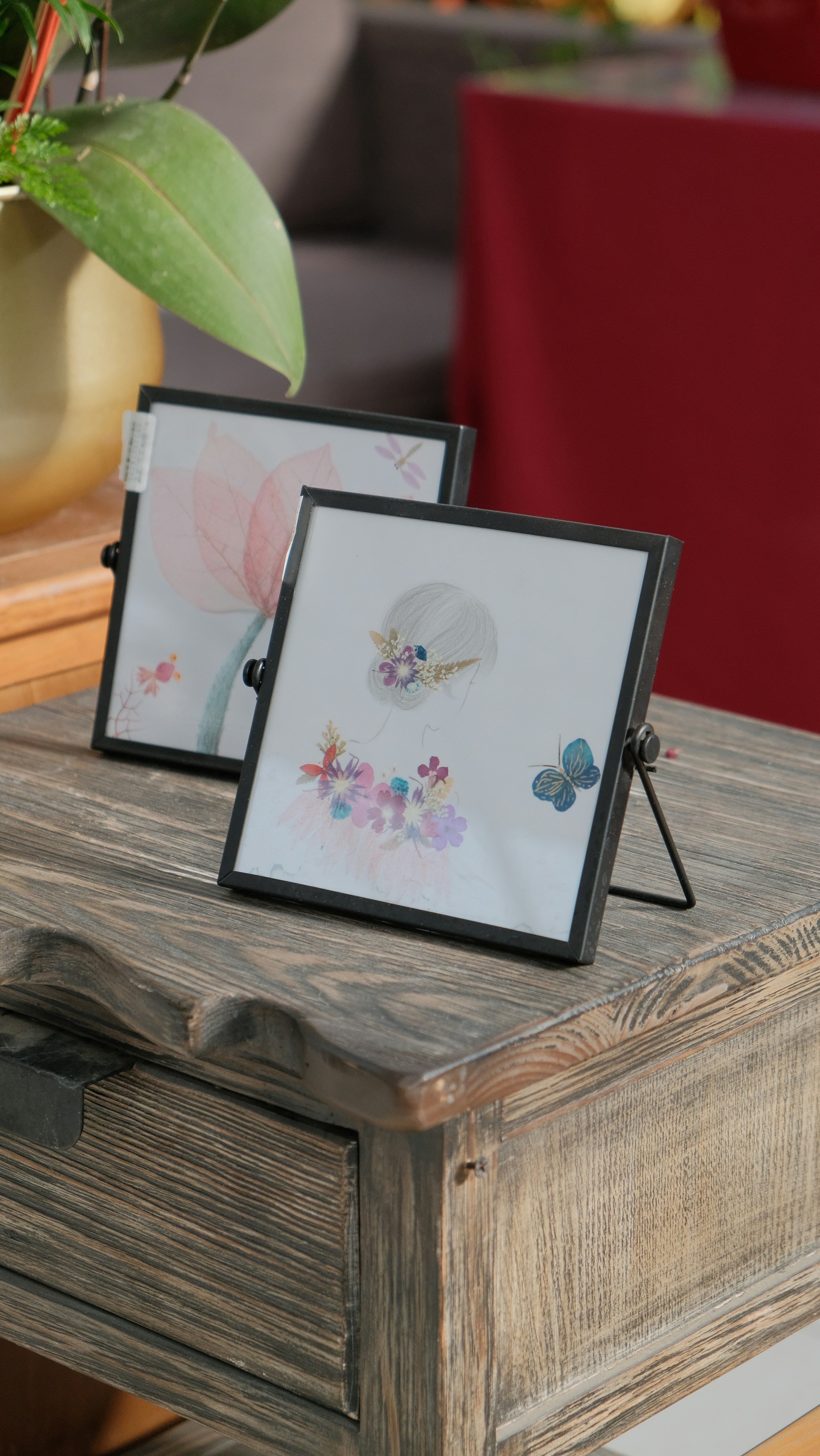 Elegant Resin Photo Frame