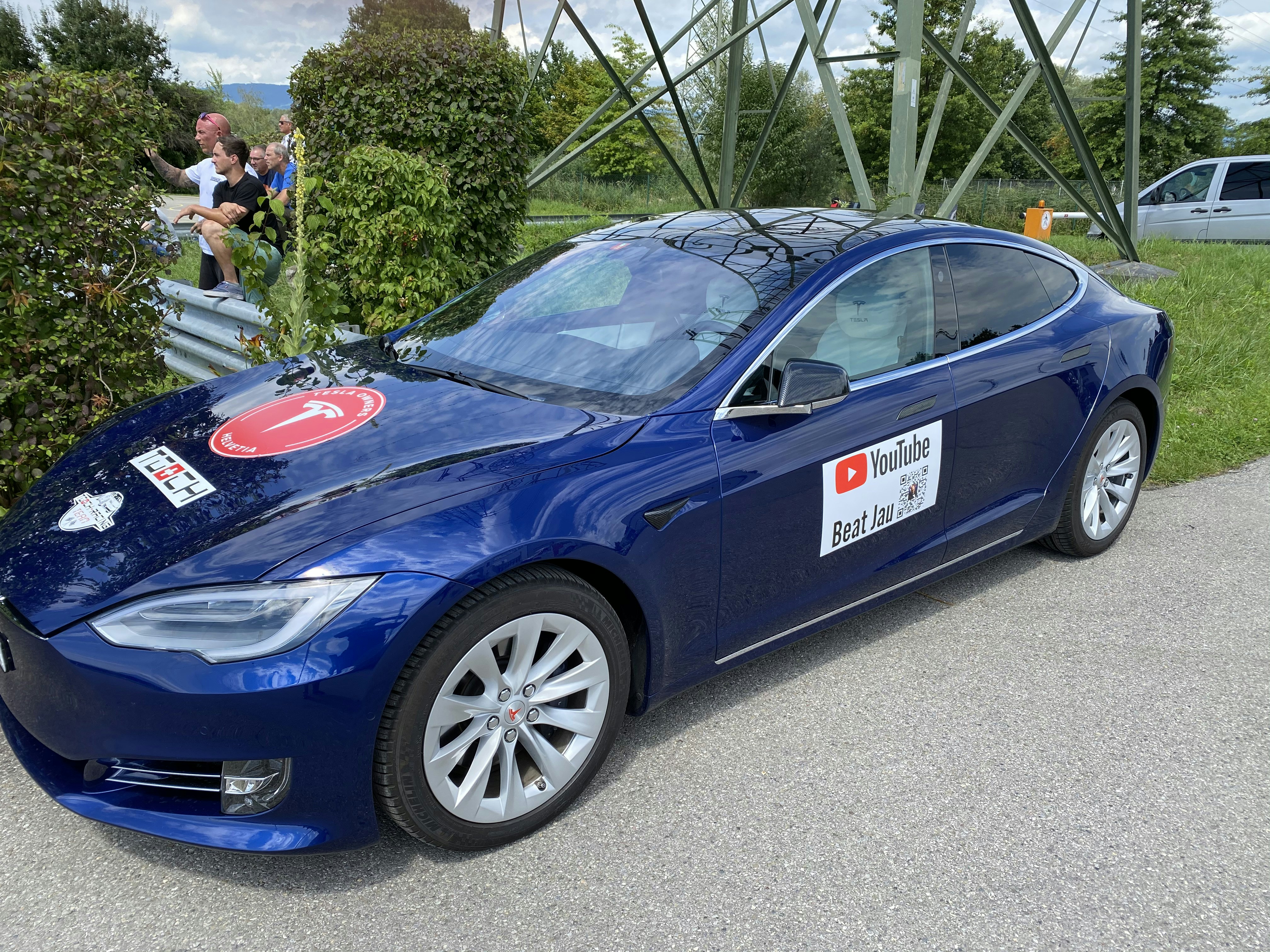 Billie Eilish's Bold Critique of Elon Musk's Philanthropy