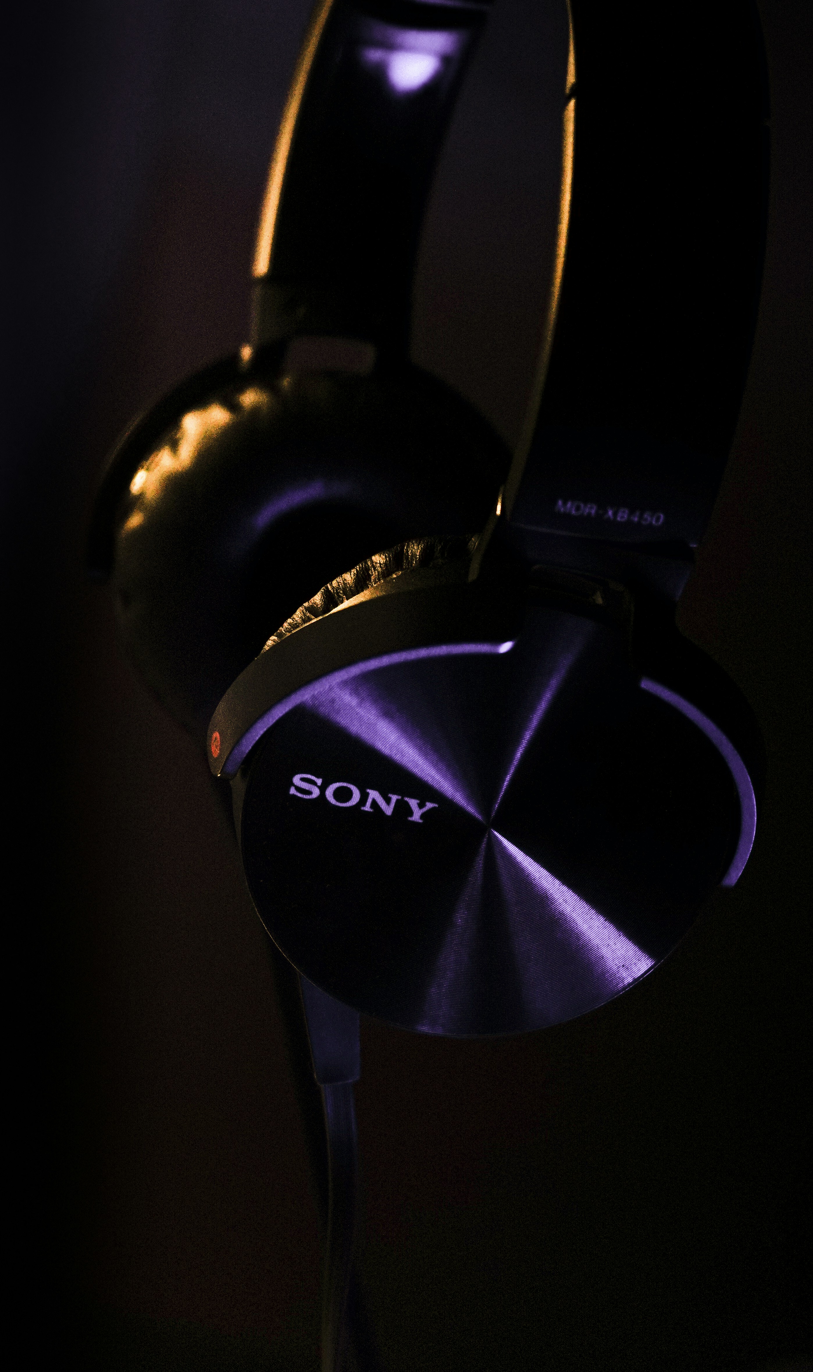 black and silver sony headphones