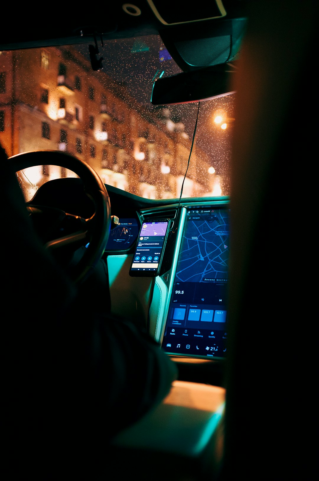 driving night with phone
