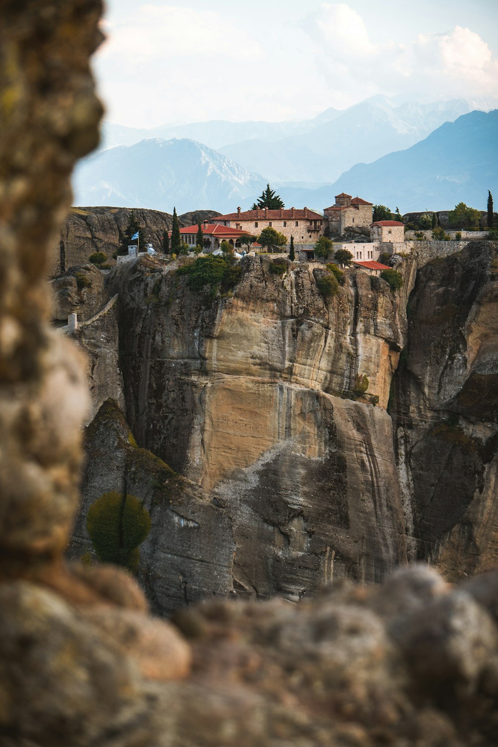 houses on top of mountain during daytime