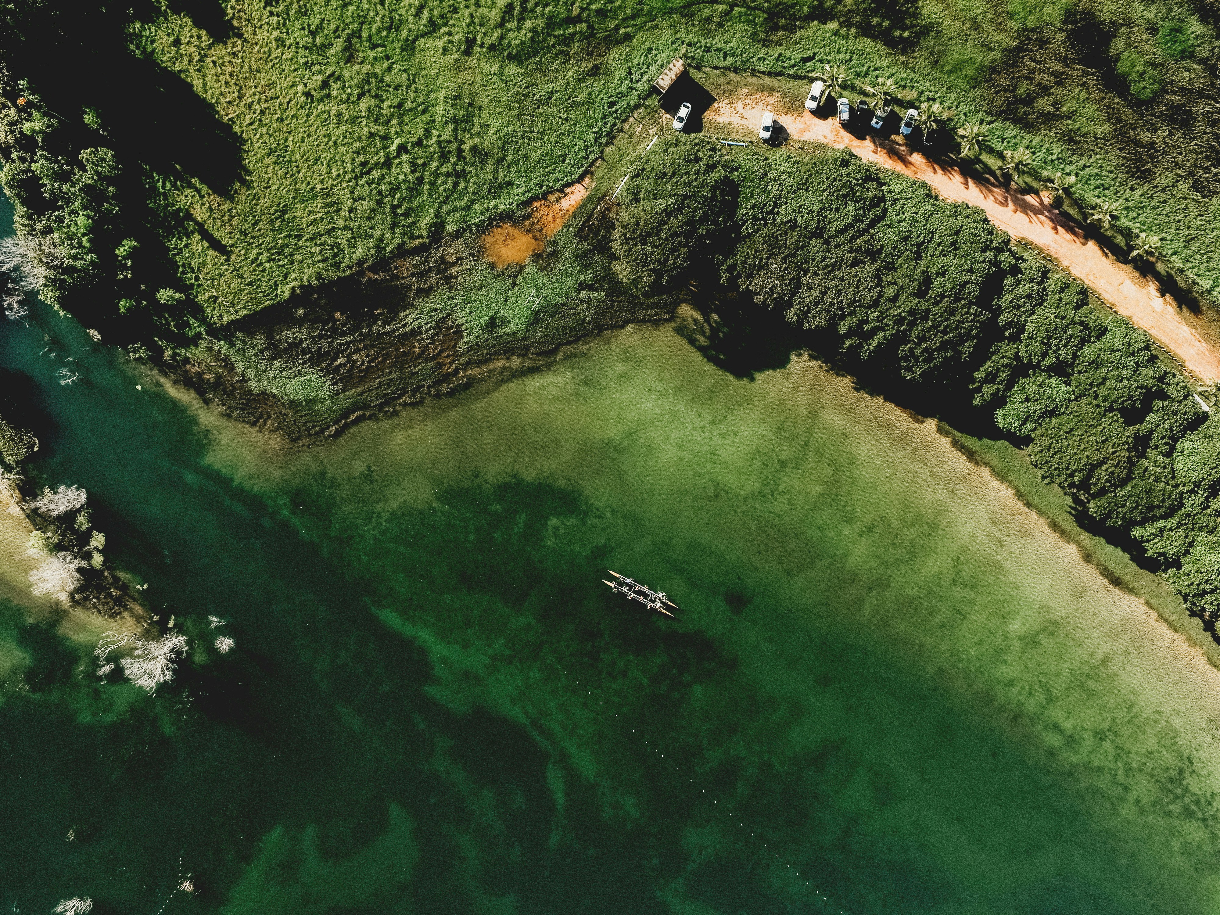 Photo by jonathanborba