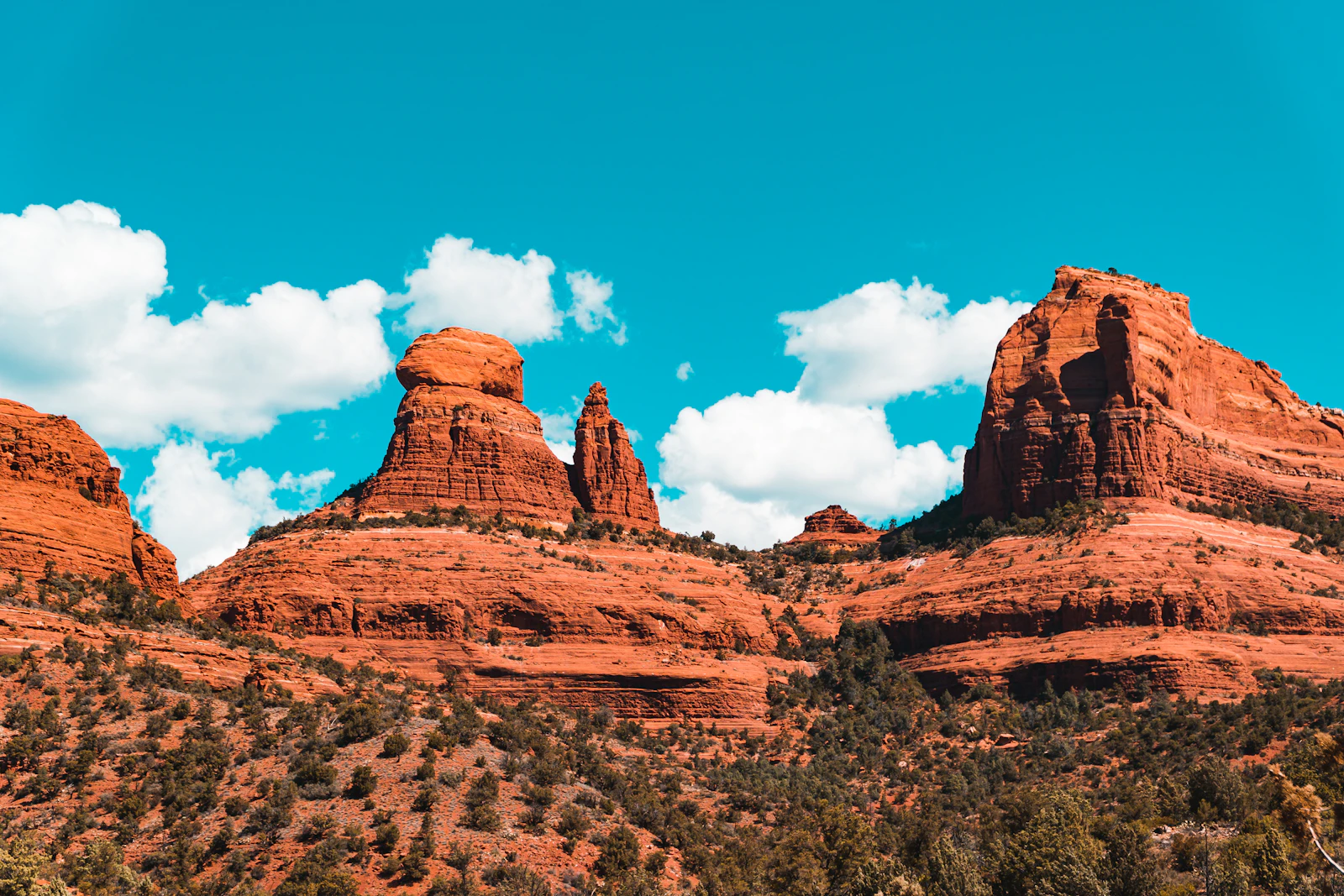Ambiente A Landscape Hotel: Glass Atriums Among Sedona's Red Rocks
