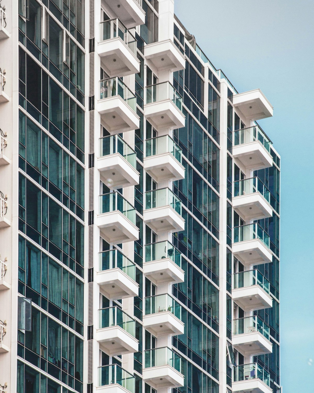Secure 2-Bed Apartment to Let