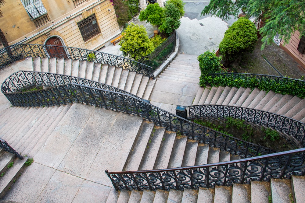 Milyen csempét használjunk kültéri lépcsőkhöz? / Szakemberek tippei /  Merkury Market webáruház