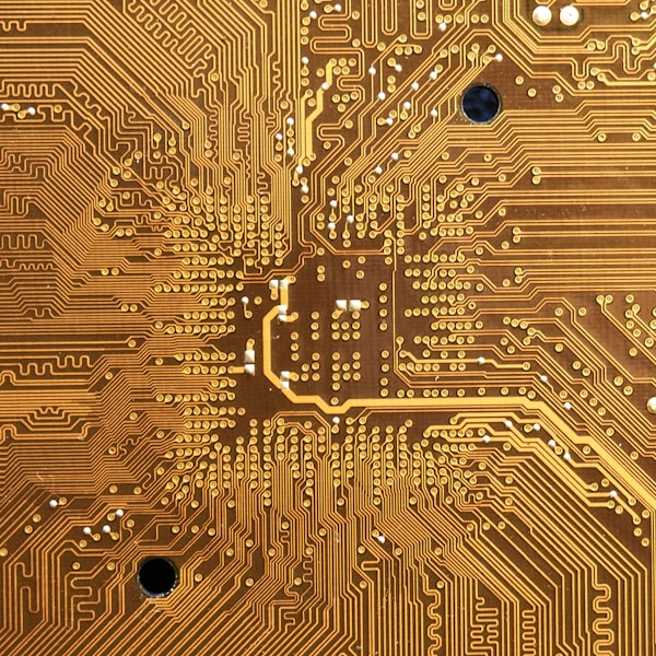 The rise of quantum computing: Potential applications in business industries