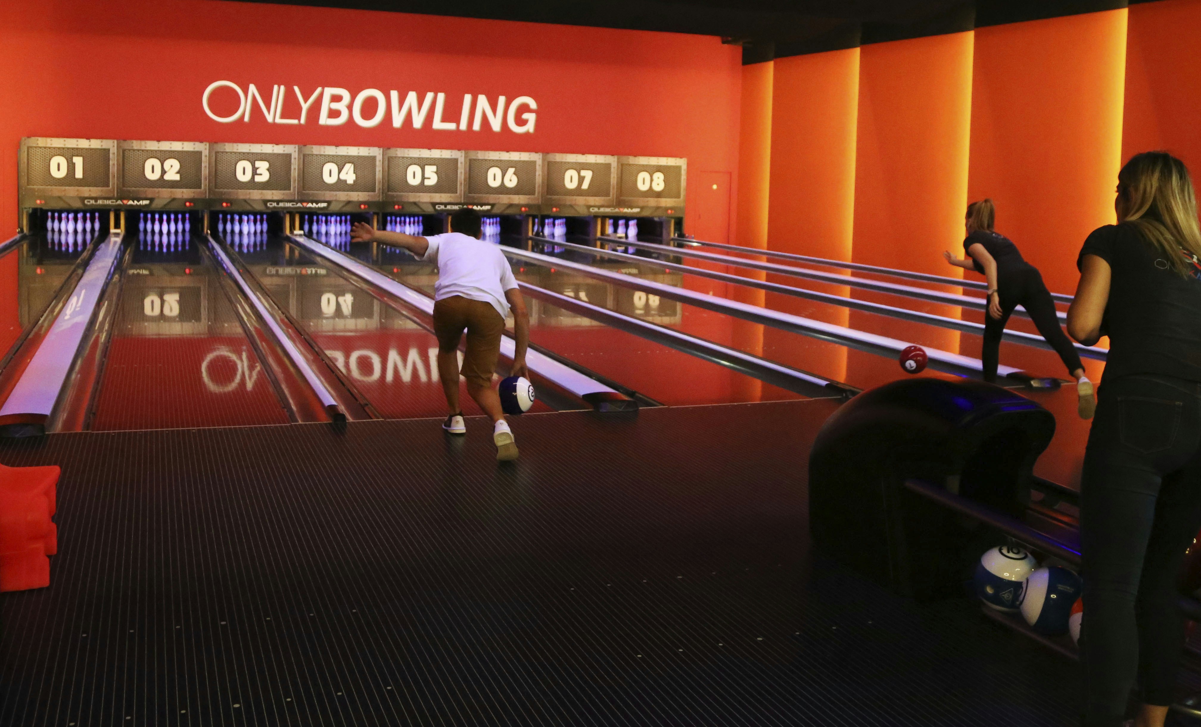 How fast should you throw a bowling ball?