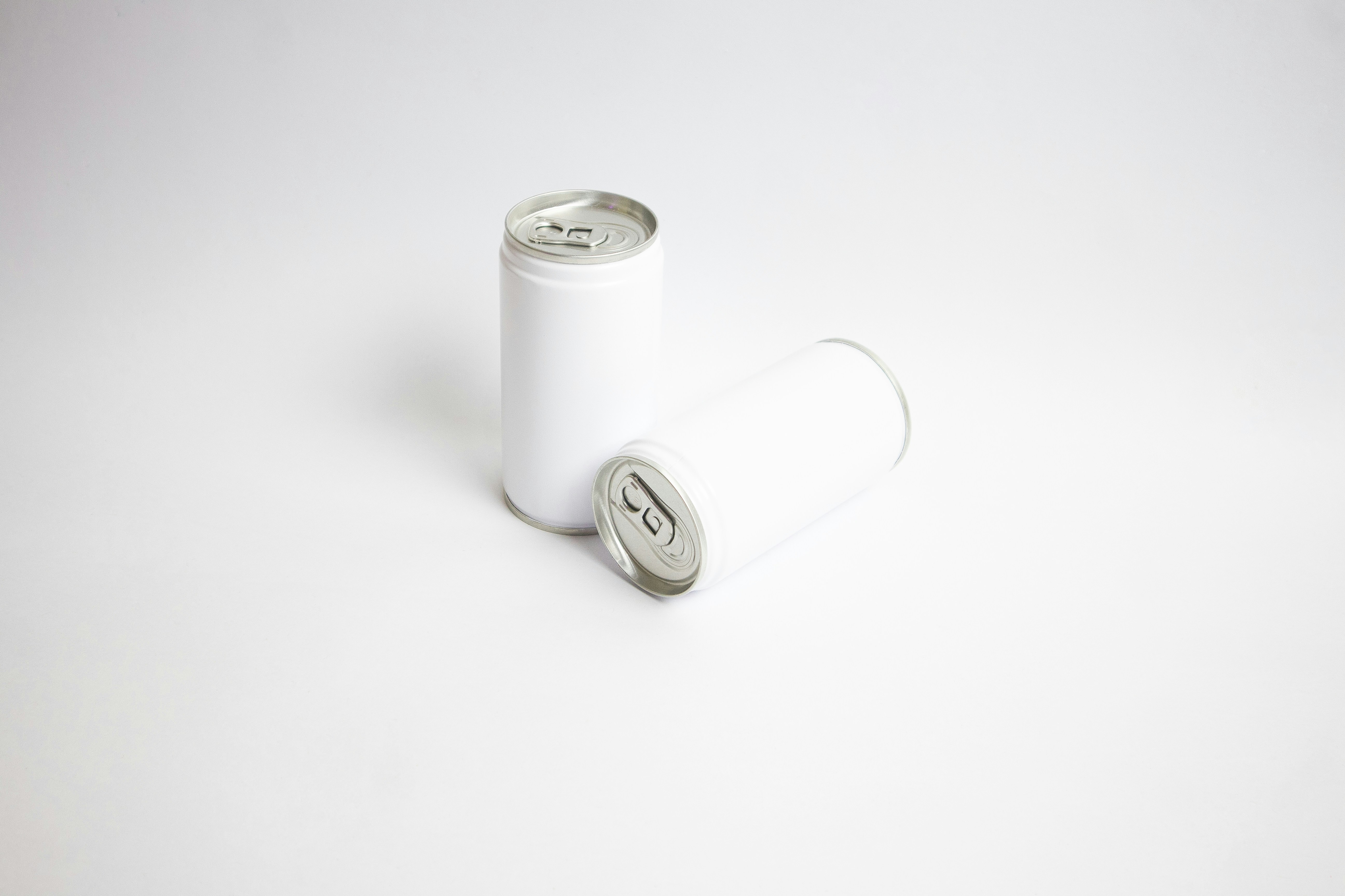 白い表面に白い糸の写真 Unsplashで見つけるグレーの無料写真