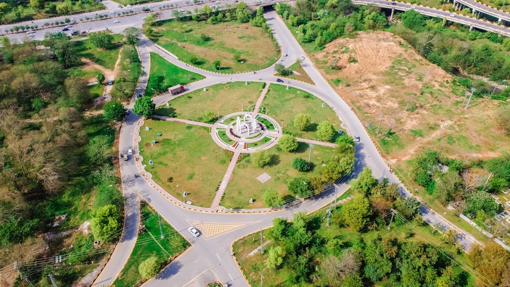 Vista aerea del campo di erba verde