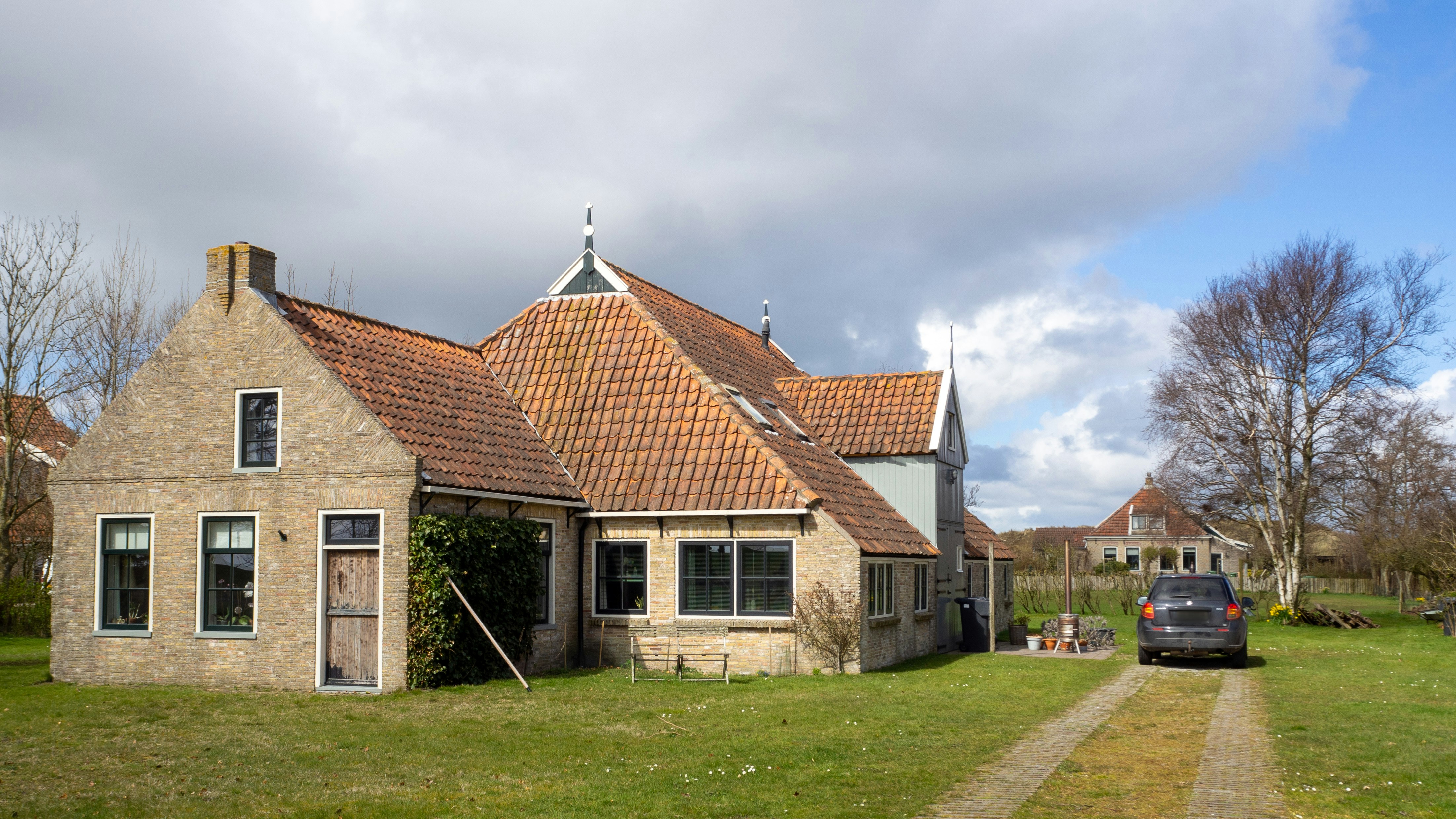 Photo by wimvanteinde