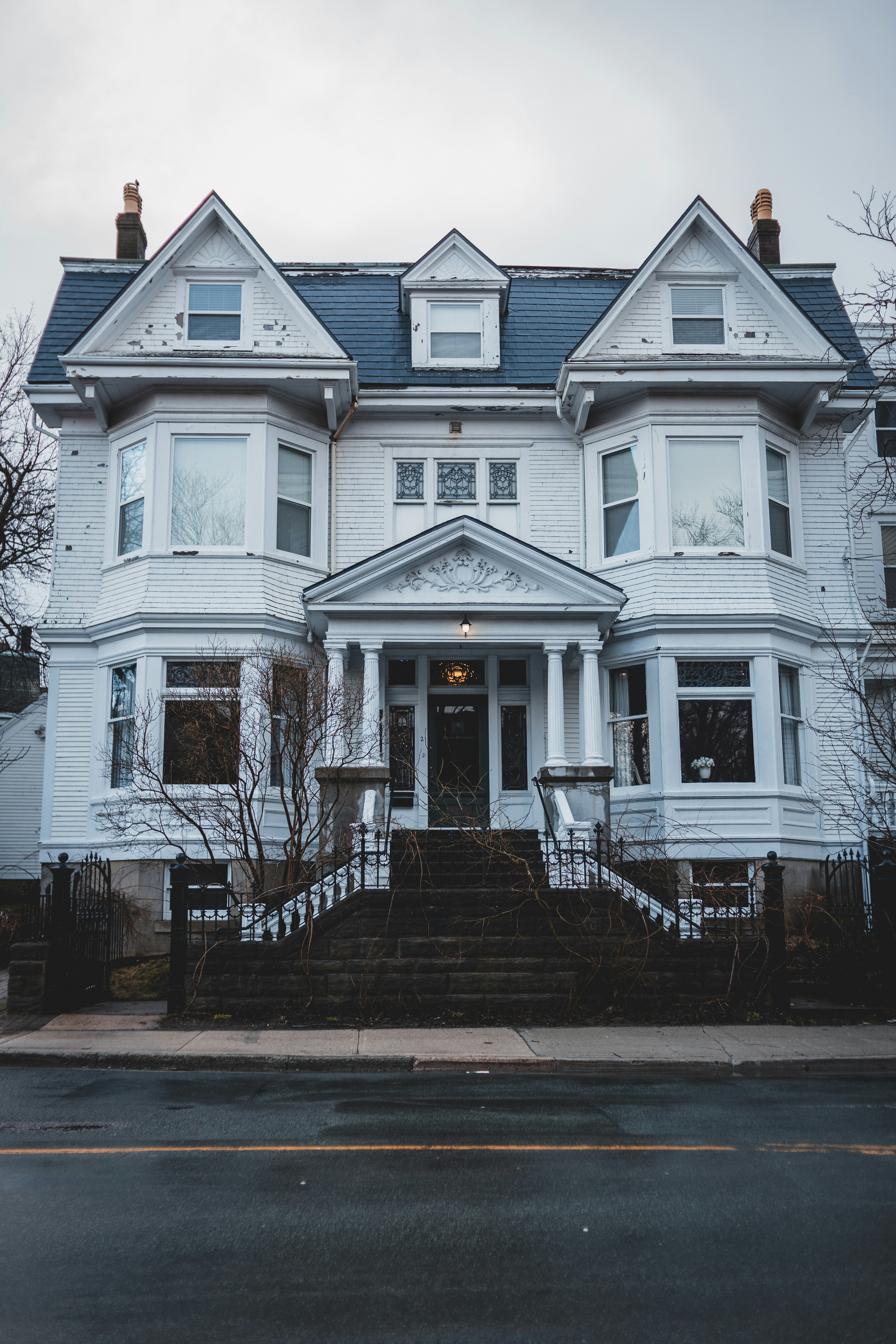 Photo by introspectivedsgn