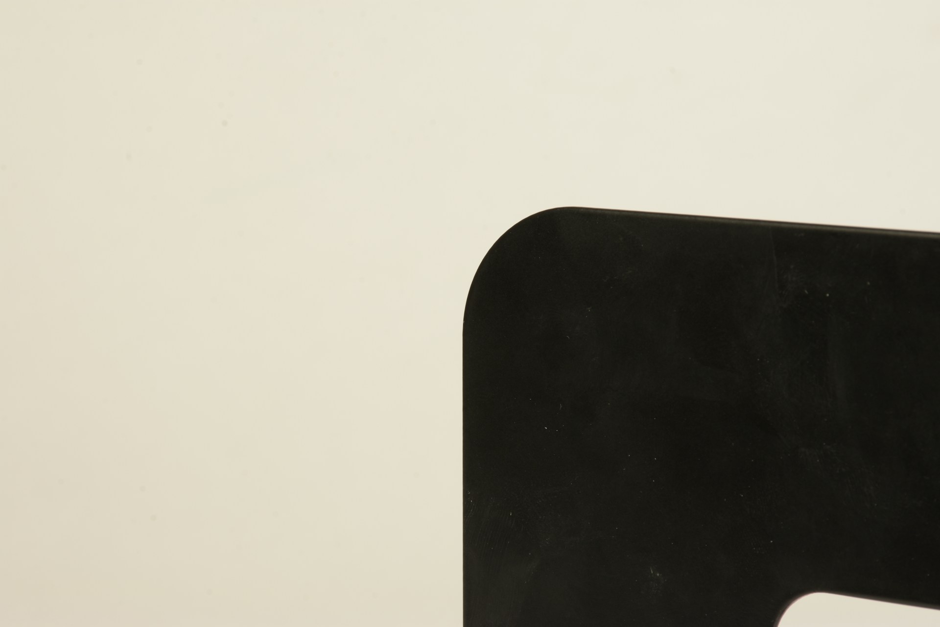 gray computer monitor