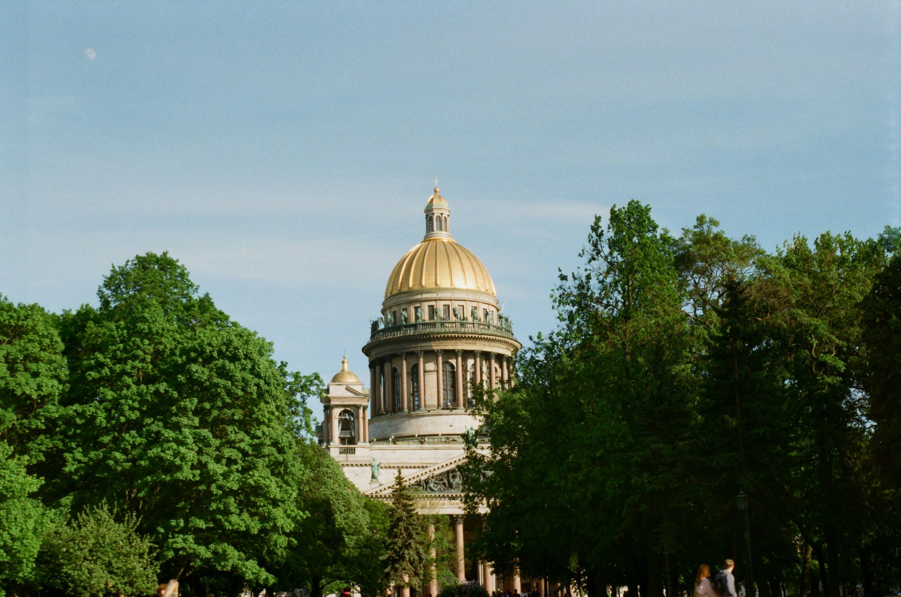 Photo by vinchesko