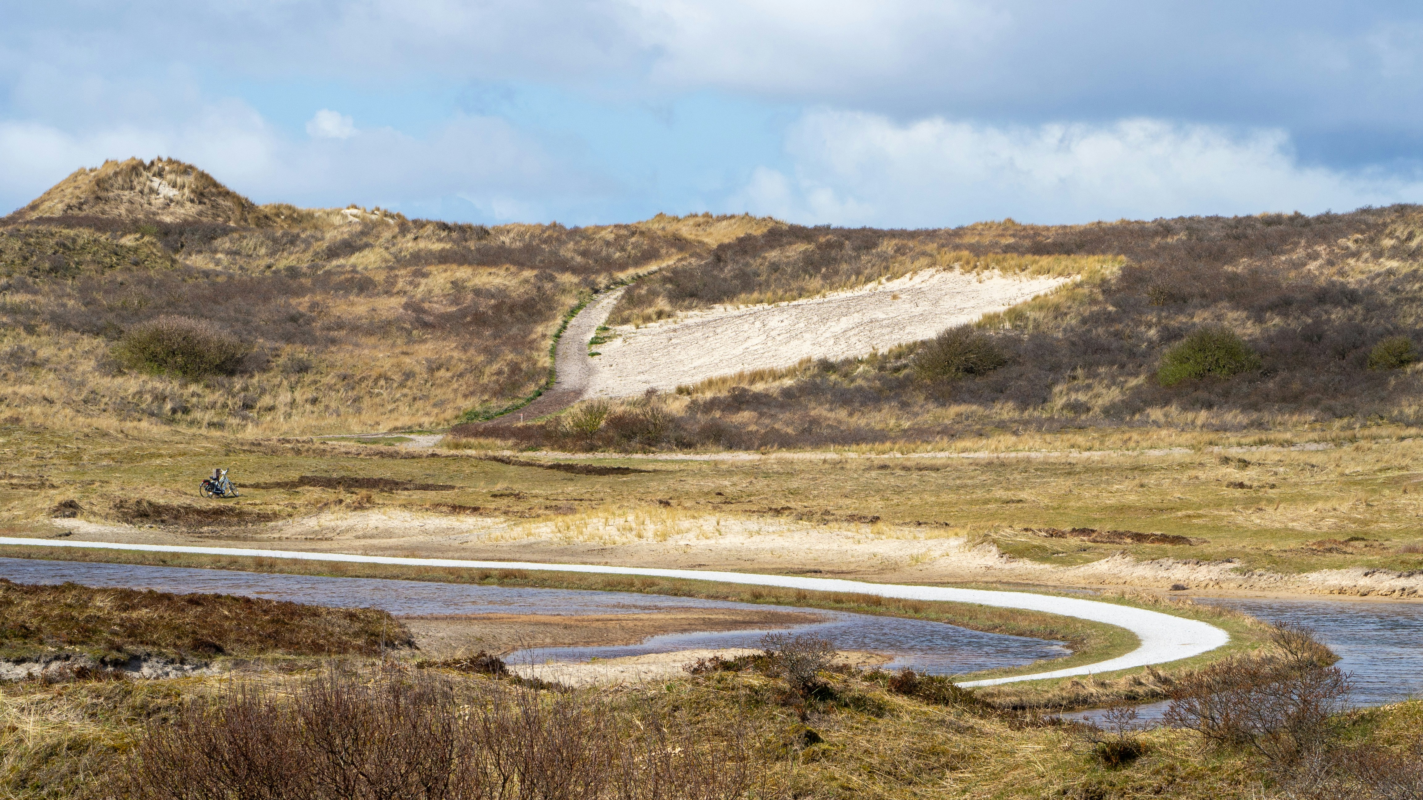 Photo by wimvanteinde